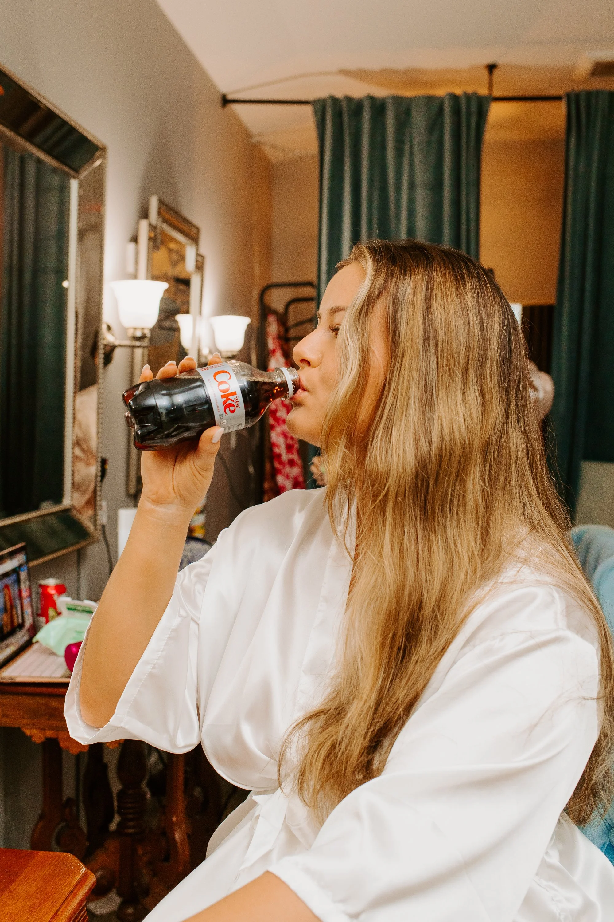 Zofia getting ready-1.jpg