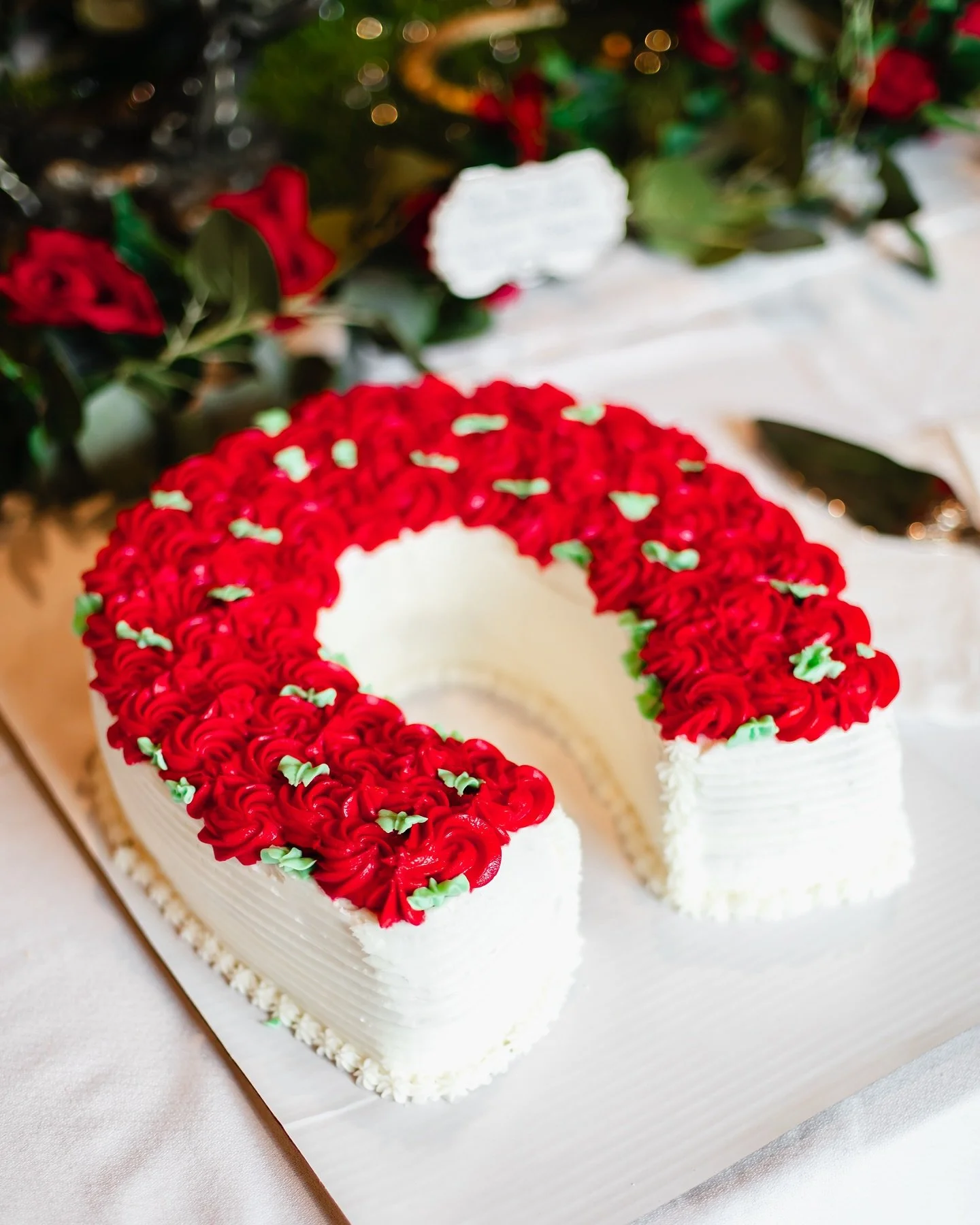 Derby Day spread looking GOOD! 🤤 So many delicious bites at the party today. Shoutout to my mama for being the hostess with the mostest❤️🌹🐎🏆

🏷️ #kentuckyderby #charcuterie #foodblogfeed #partyfood #yum