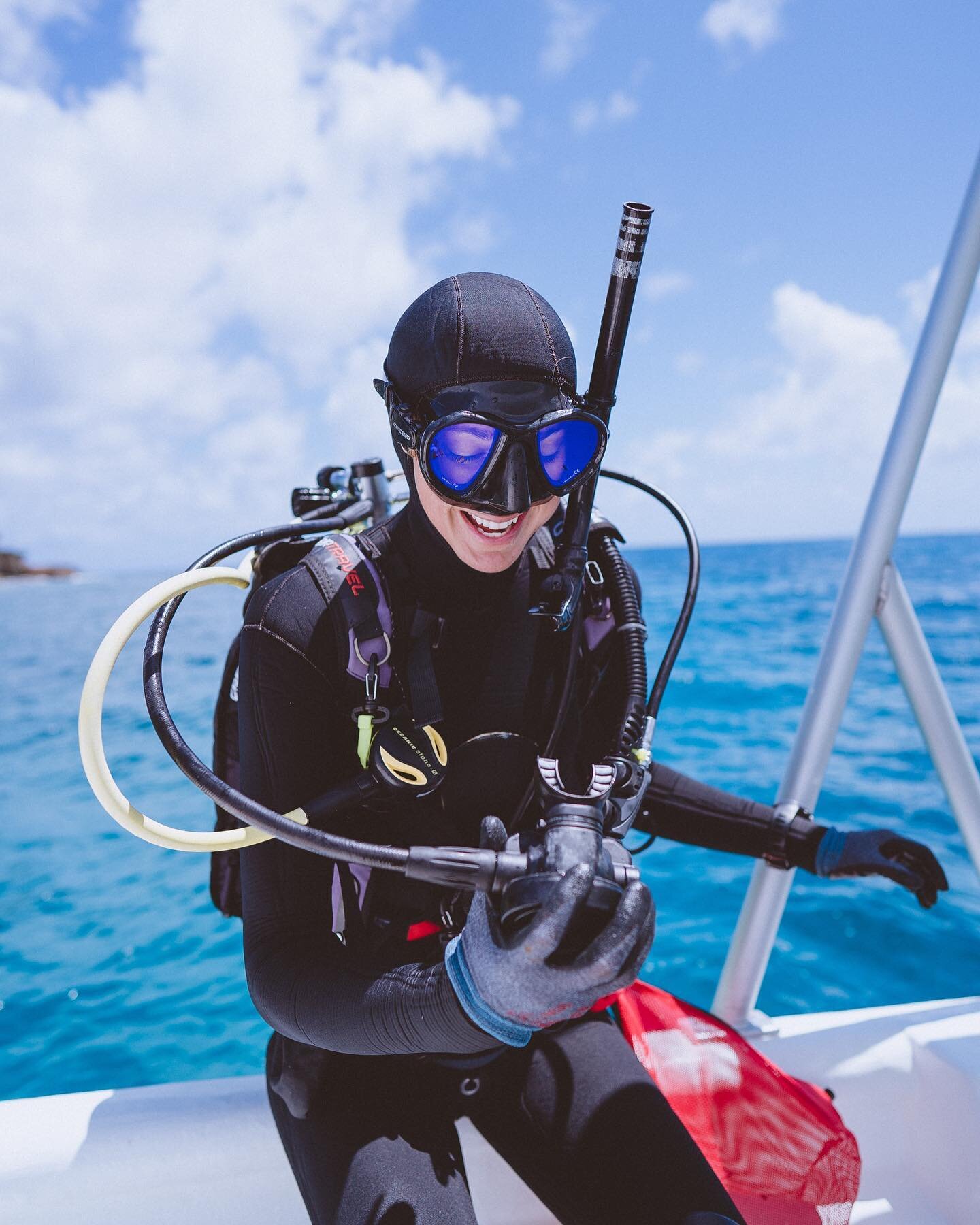 Happy birthday to our lead marine scientist, Molly (aka Dr. Wilson) π When she's not feeding her squad of dogs, chickens and ducks at home, Molly can be found exploring her natural habitat (the ocean), foraging for mangoes, making jewelry out of sa