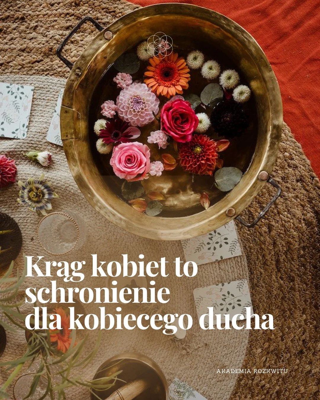 Krąg kobiet to coś więcej niż spotkanie.
To przestrzeń, w kt&oacute;rej możesz na chwilę zatrzymać świat&hellip;
i wr&oacute;cić do siebie.

W świecie pełnym bodźc&oacute;w, pośpiechu i powierzchownych relacji
to właśnie takie miejsca przywracają nam