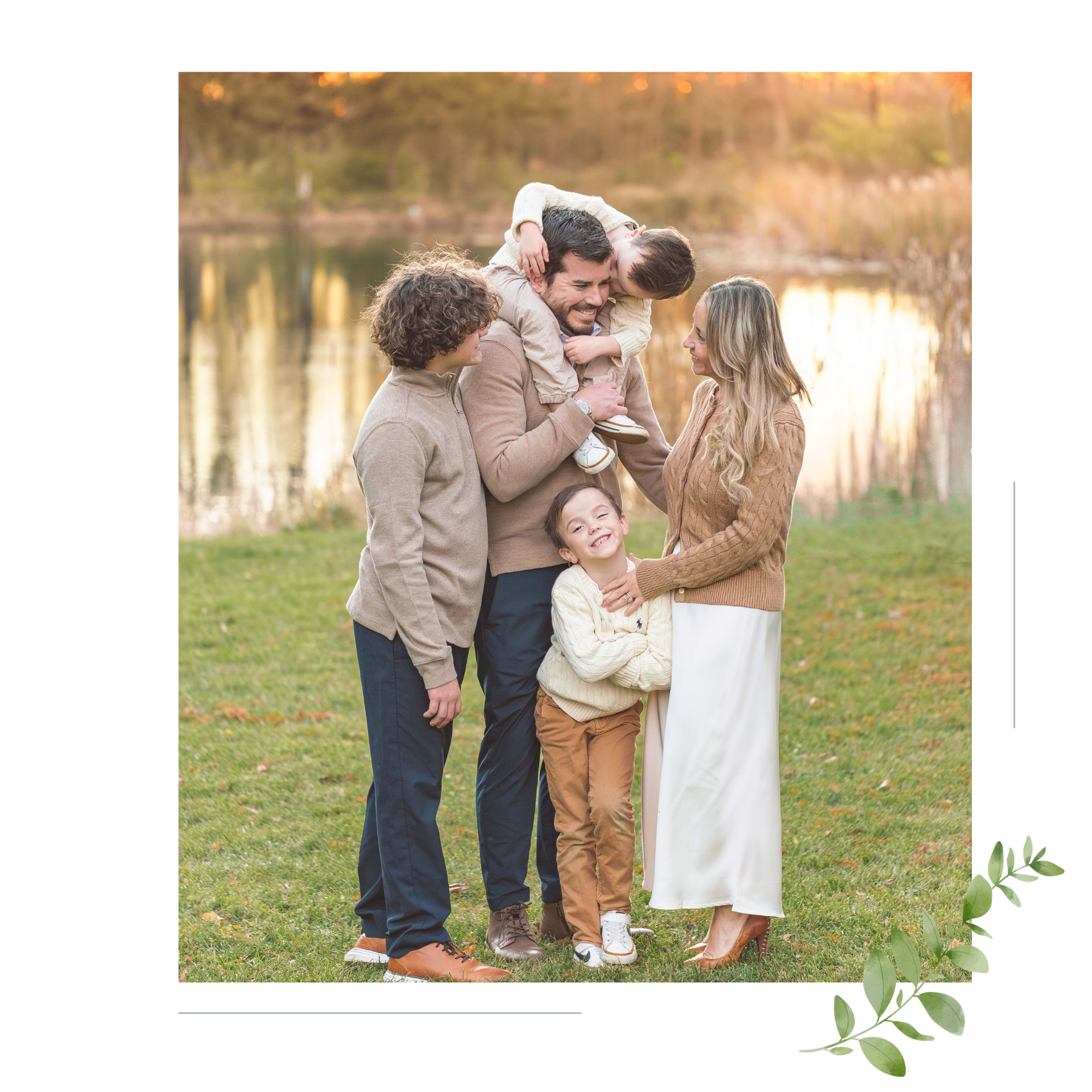 Family Photo Session in Wheaton, IL. Photo by Heidi Aubin.
