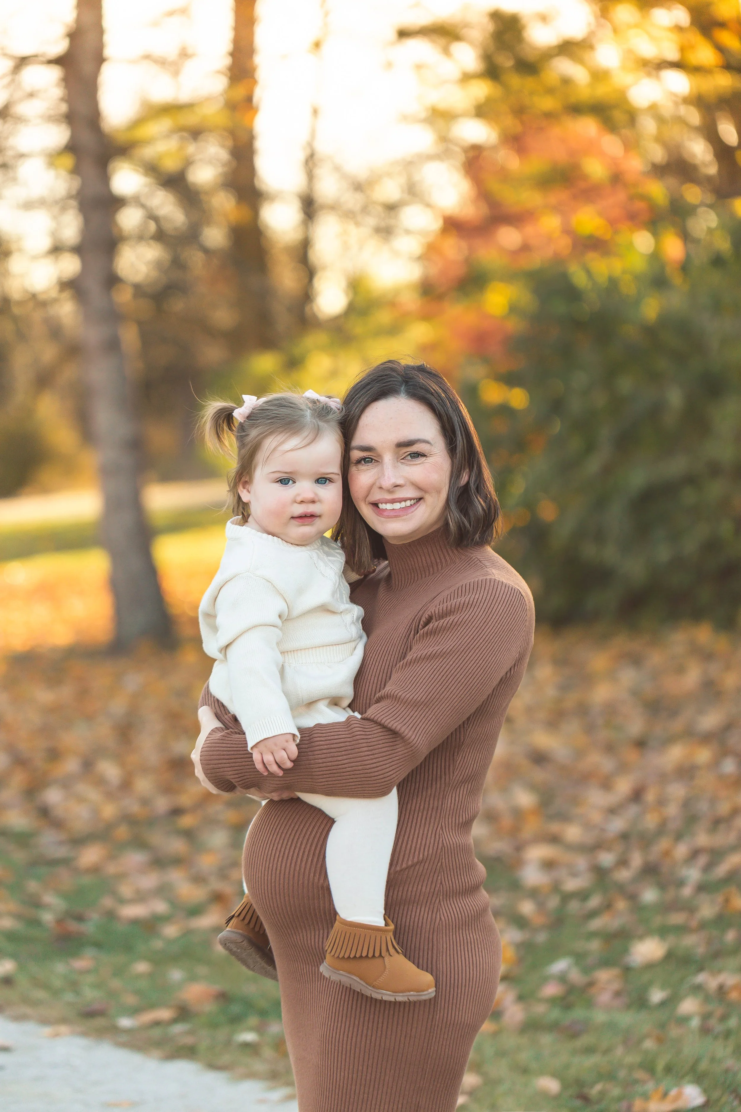 A maternity photo of mom and child at St James Farm in Warrenville, IL.