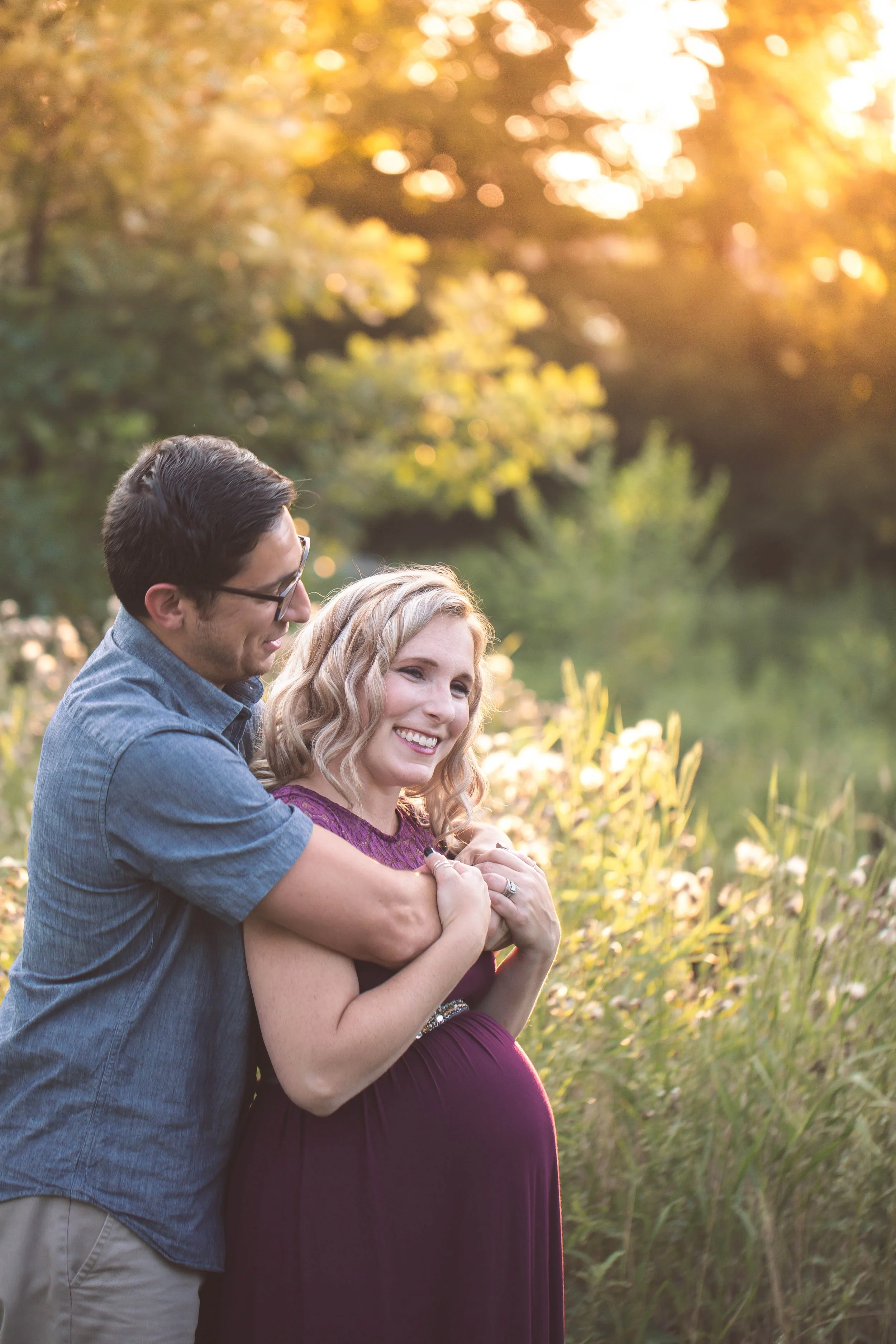 Photo of expecting mom at a maternity photo shoot with Heidi Aubin, maternity photographer in Naperville, IL.