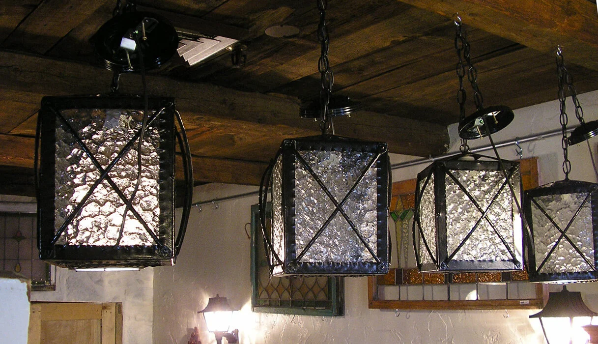 Light 9.jpg