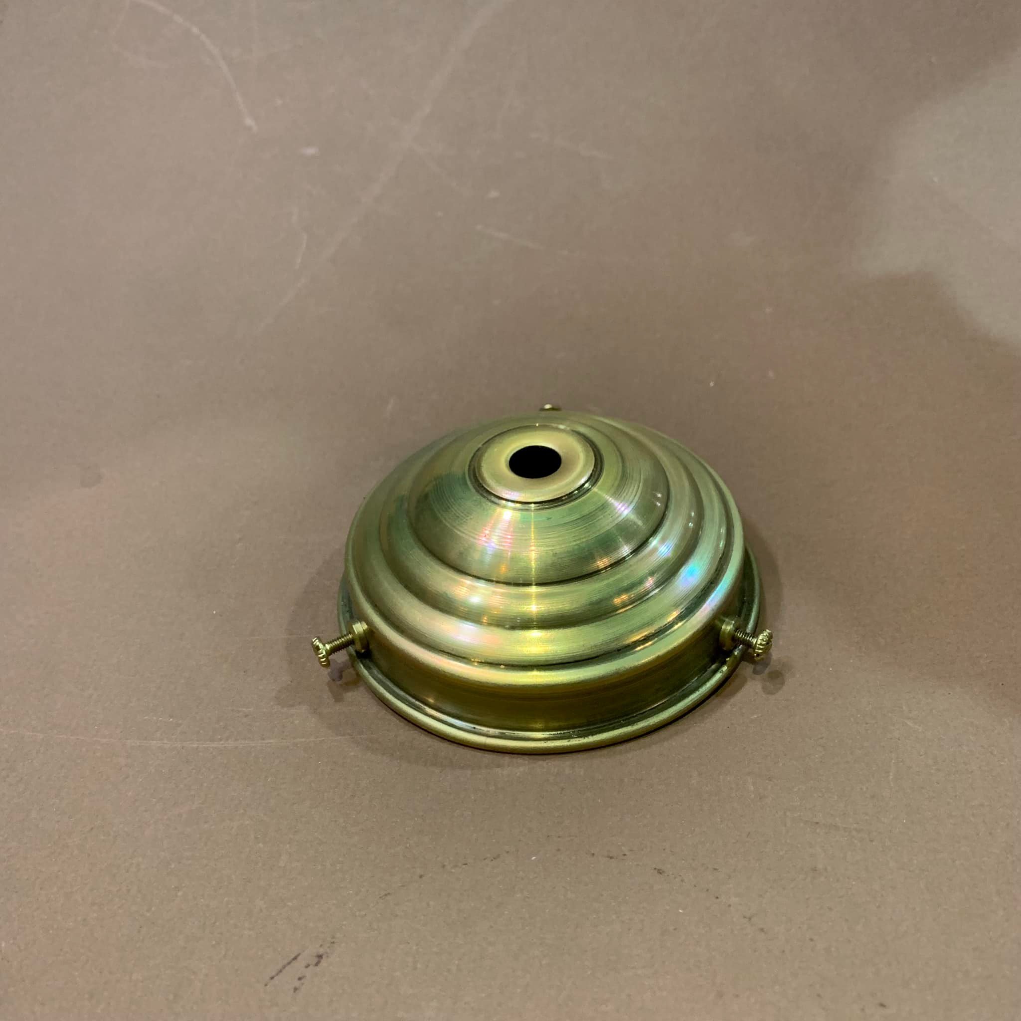 F09 - Fixture laiton matte / Brass semi flat low fixture 3.5"