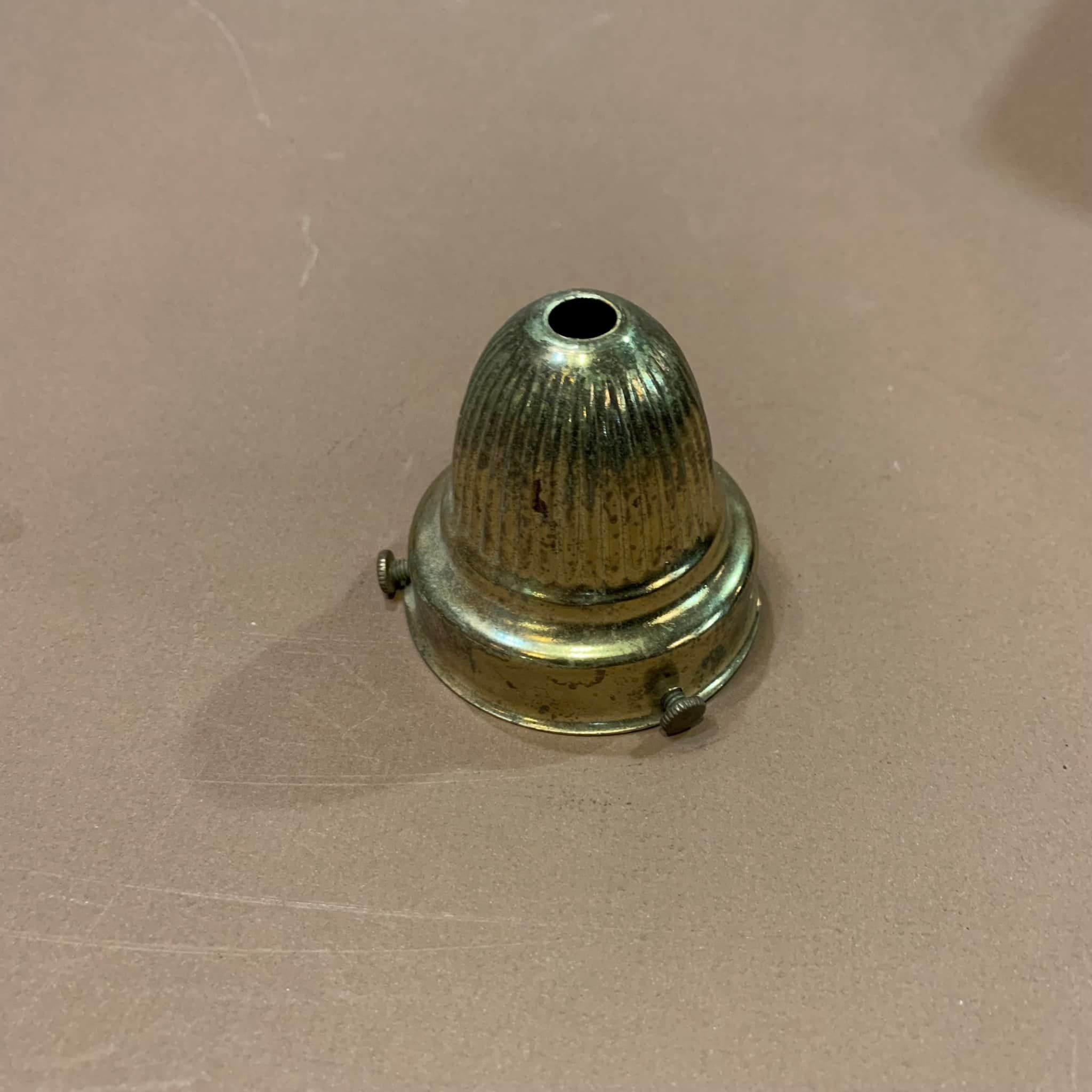 F03 - Cloche en laiton matte / Brass flat bell 2.5"