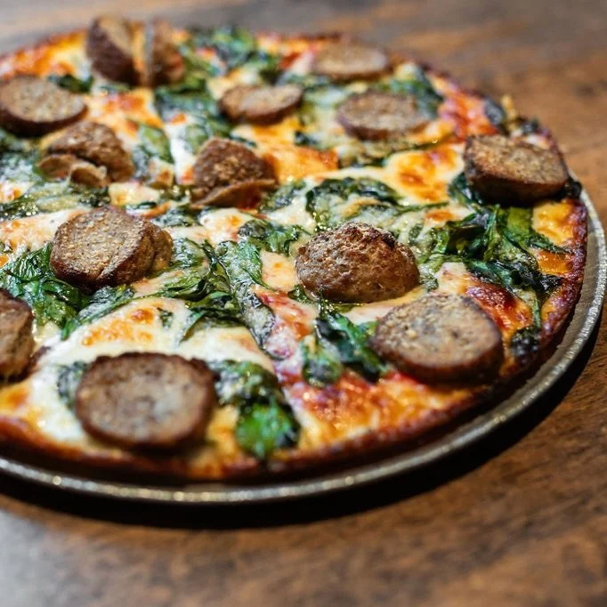 🍕 Friday Night = Pizza Night 🍕
Your place or ours &mdash; we got you.
Dine in, grab takeout, or post up with a cold one.
However you do Fridays&hellip; do it with pizza at Nashoba Club.

#FridayNightPizza #PizzaNight #NashobaClub #CraftPizza #Takeo