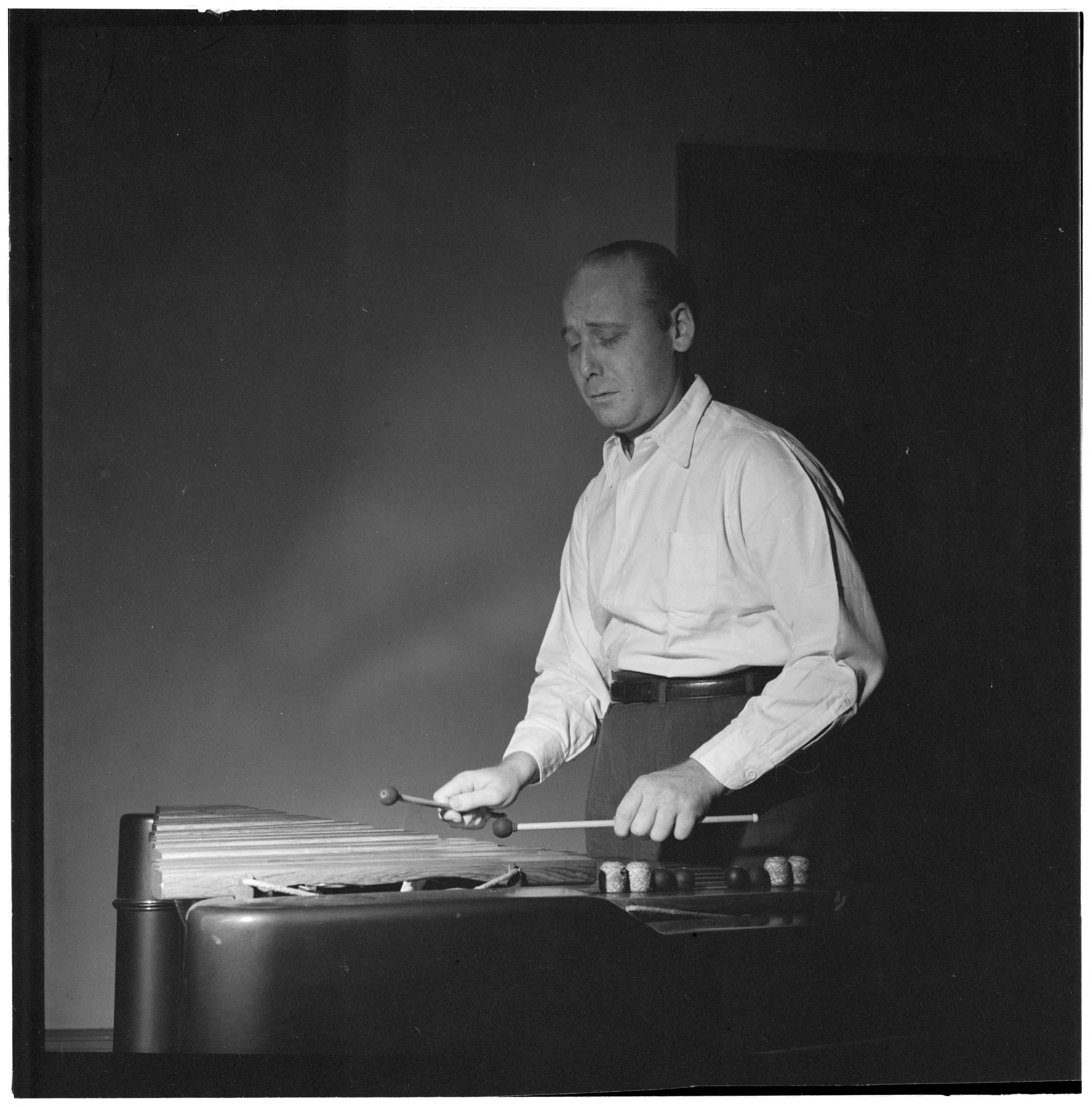 iiif-public_music_musgottlieb-14531_0001-full-pct_100.0-0-default.jpg