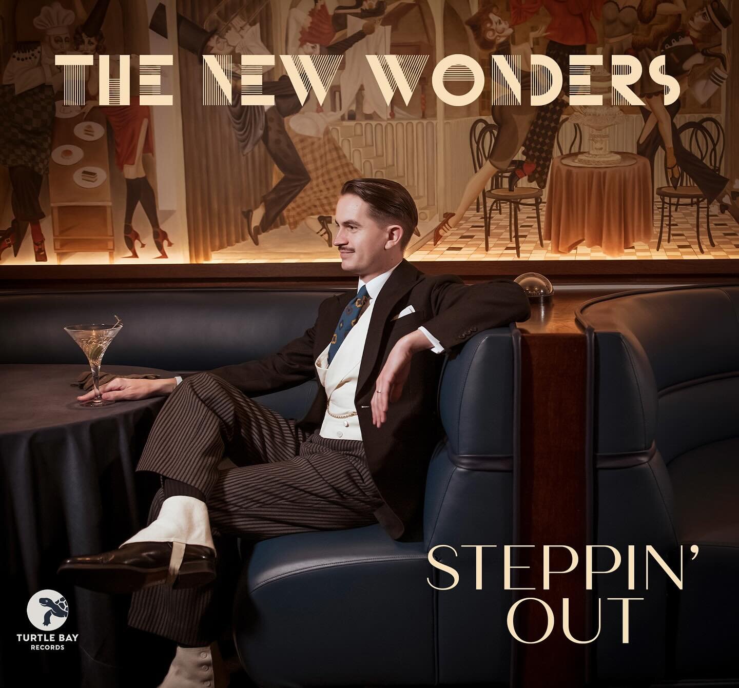 Finally!! @mikedavisjazz band The New Wonders album &ldquo;Steppin&rsquo; Out&rdquo; releases today!! Go to turtlebayrecords.com to buy the whole album 💫💫💫
.
.
.
.
#mikedavis #thenewwonders #turtlebayrecords #jazzmusician #nycjazz #jazzmusic #albu