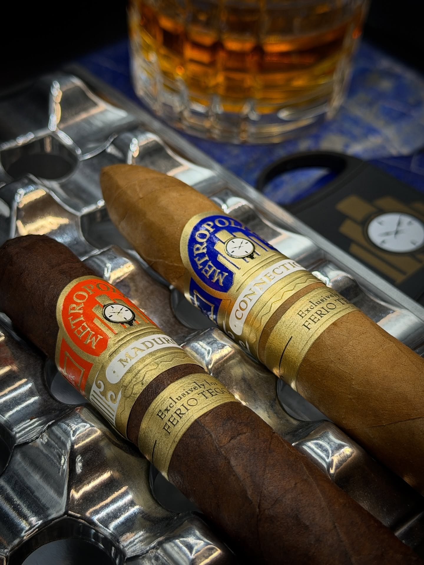 Happy Metropolitan Monday. 

The Metropolitan Selection by Ferio Tego