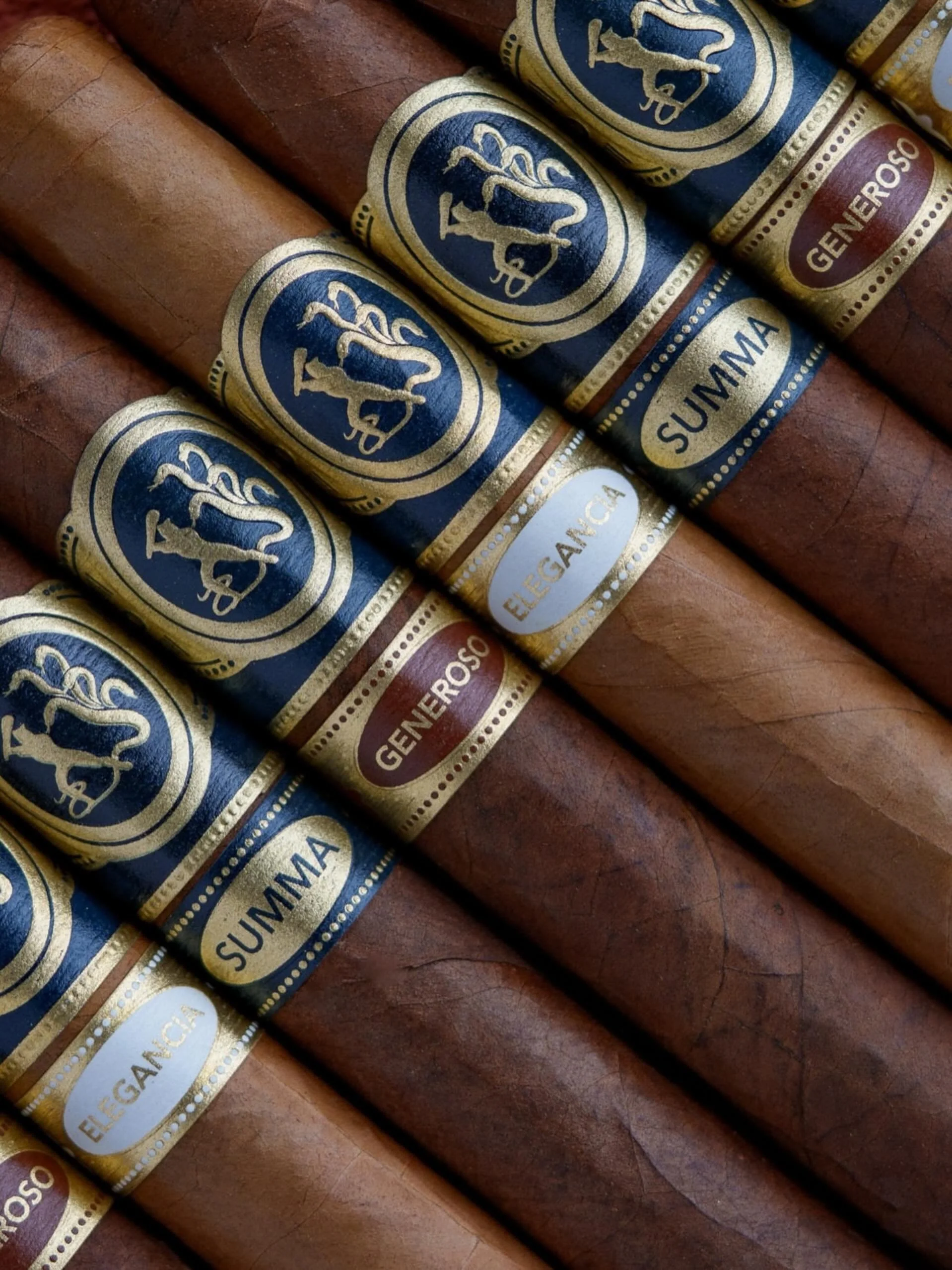 Every Palate.
Every Moment. 
FERIO TEGO.
