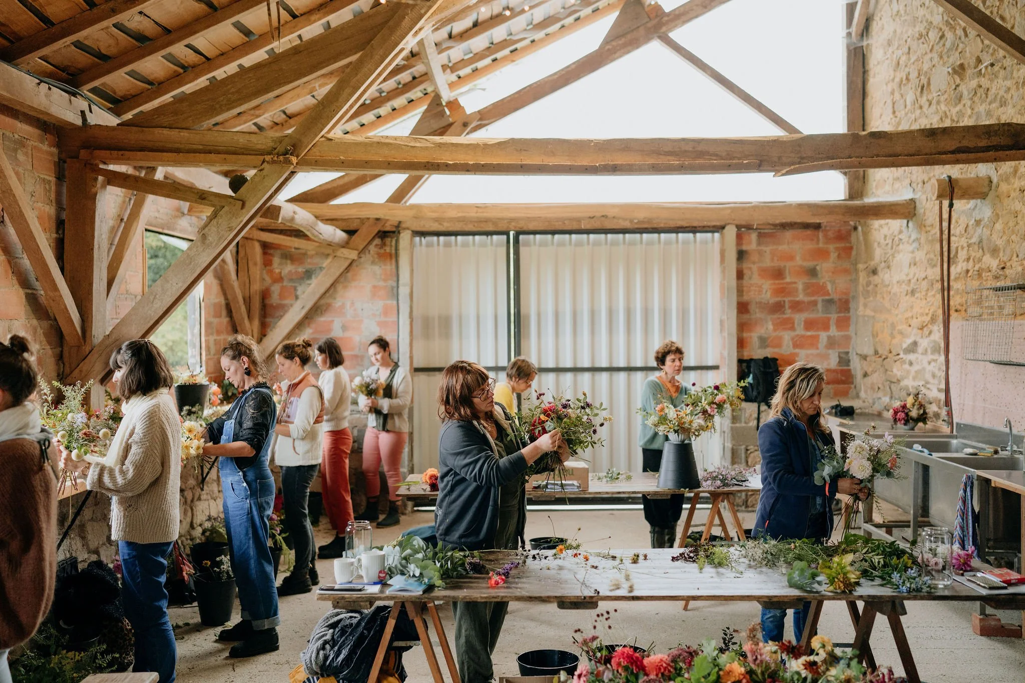 workshop-fleuriste-lesbatisses-atelieraimer-septembre2024-Ulrike-photographe-dordogne-248.jpg