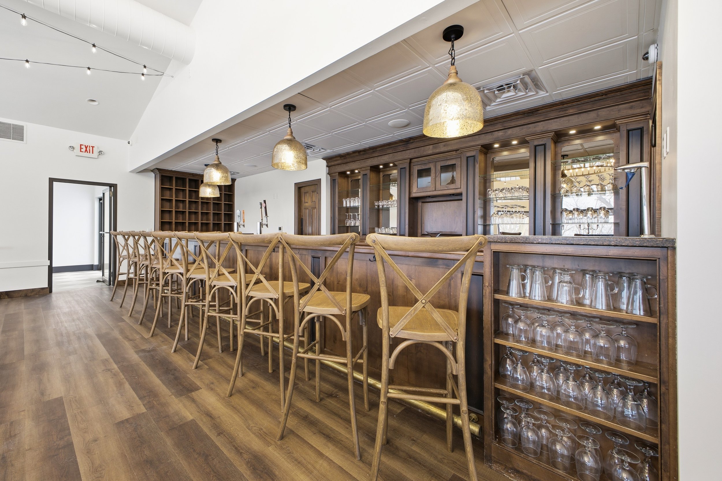 Gorgeous Full Bar & Specialty Roast Beverages