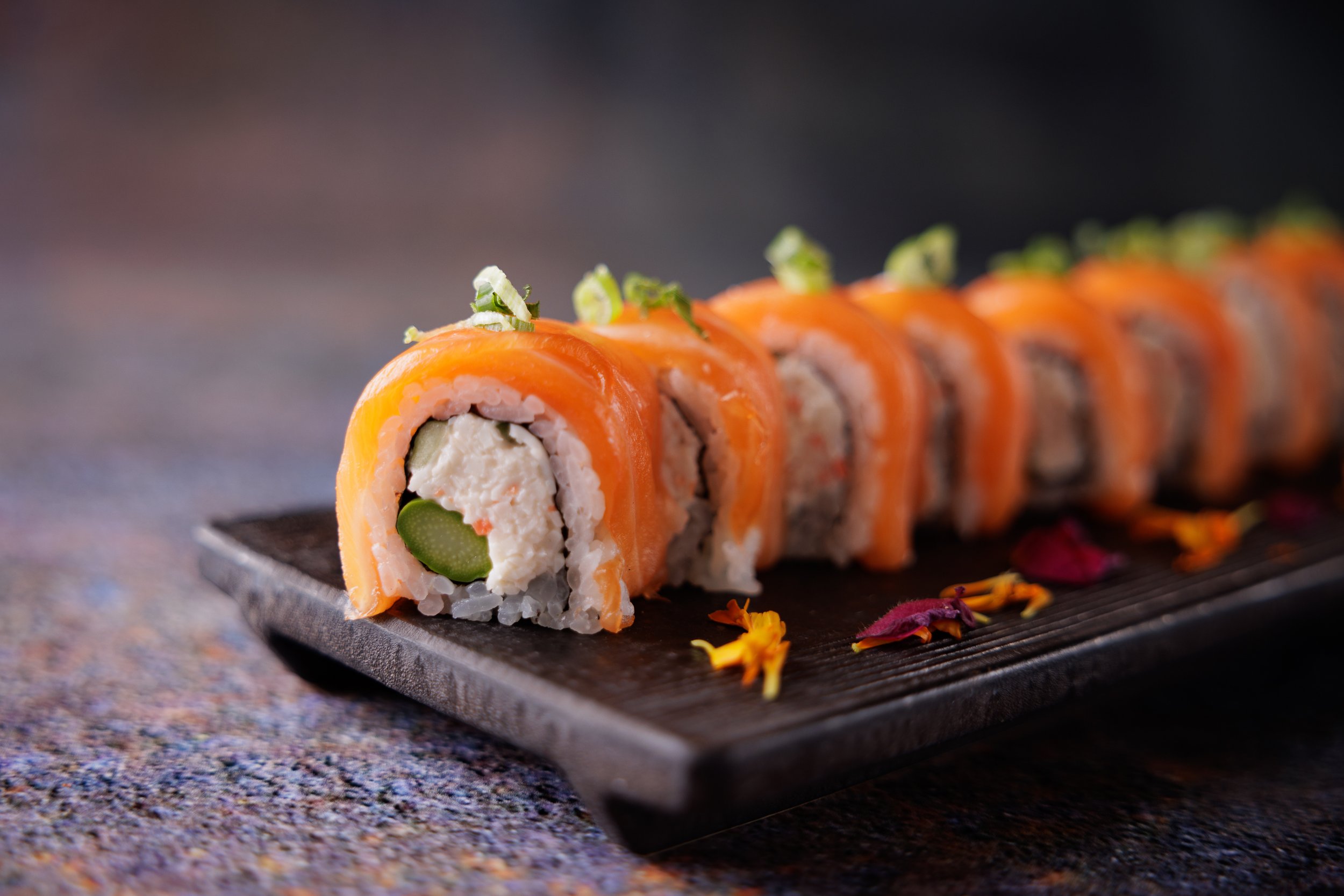 ULTIMATE SALMON ROLL
Salmon, I.Crab, Asparagus