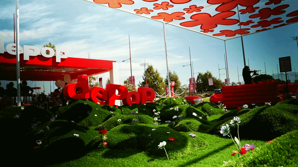 Depop x Daisy Chain Fields festival activation in Irvine, California, produced by THE UMBRELLA NYC