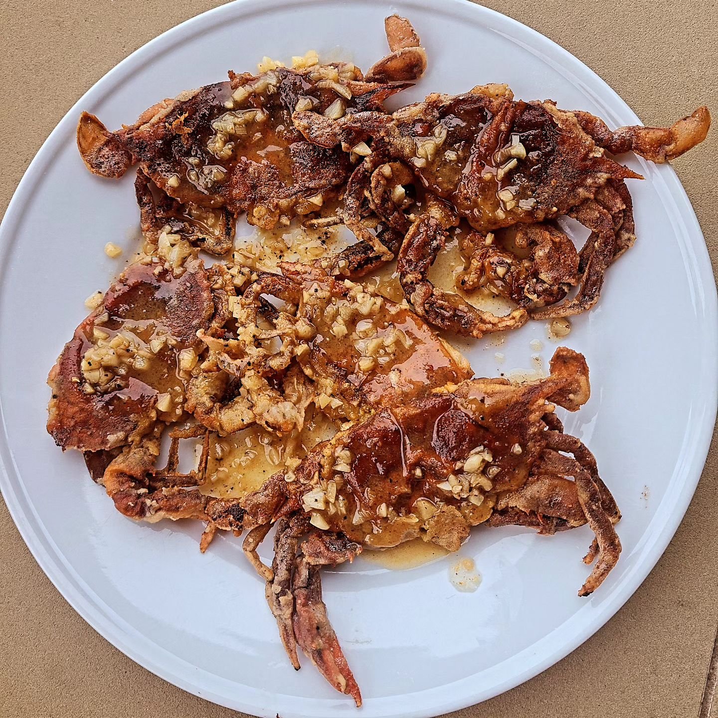 Join us at the Jersey Shore in July! Travel cost is cheap - you only have to go as far as Dry Comal Creek Vineyards😊 Soft shell crabs, Jersey Shore style, are the star of this class, but the entire menu is crazy good and perfect for summer.  This, a