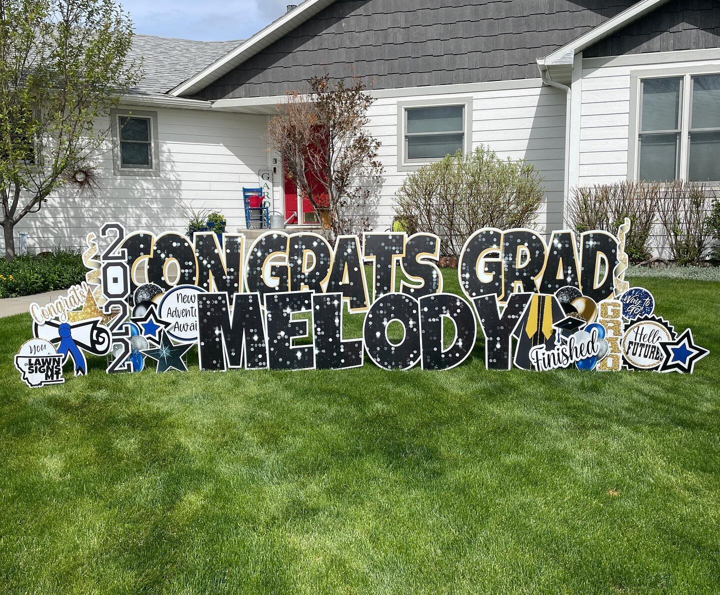 Congrats Melody!
Moving on up!π©‍π