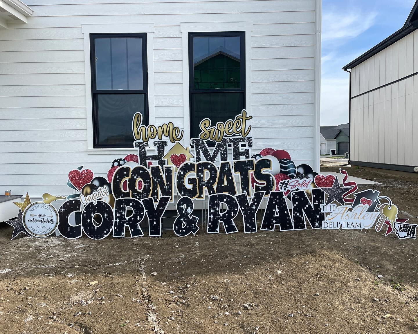 So clean and new! Congratulations Ryan and Cory on your new @mccallhomes Annafeld build.
@ashleydelpteam bringing it home.