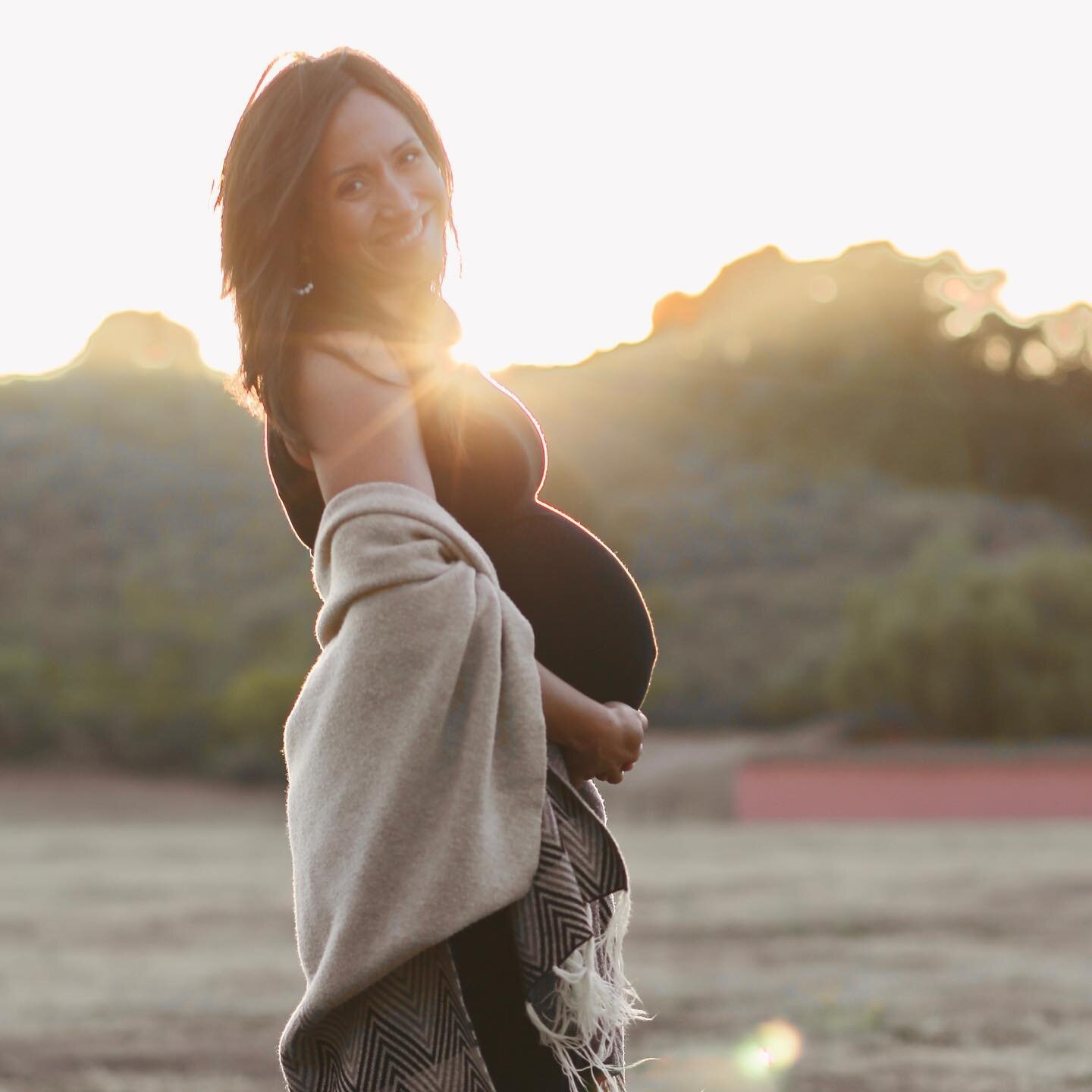 Quick photo shoot at the mission last night with my favorite client @missesball 💕😍 we got there with 10 minutes of light left for some fun sun flares. Only 3ish weeks left to go!

#37weekspregnant