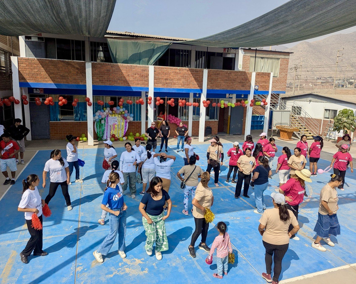 Peru Day 4: A day filled with joy, connection, and meaningful moments for the team and @kidsaliveperu. π«Άπ΅πͺ
Mothers at the Care Center took part in a special activity day, choosing between sewing, baking, and micro-business workshops. The highligh