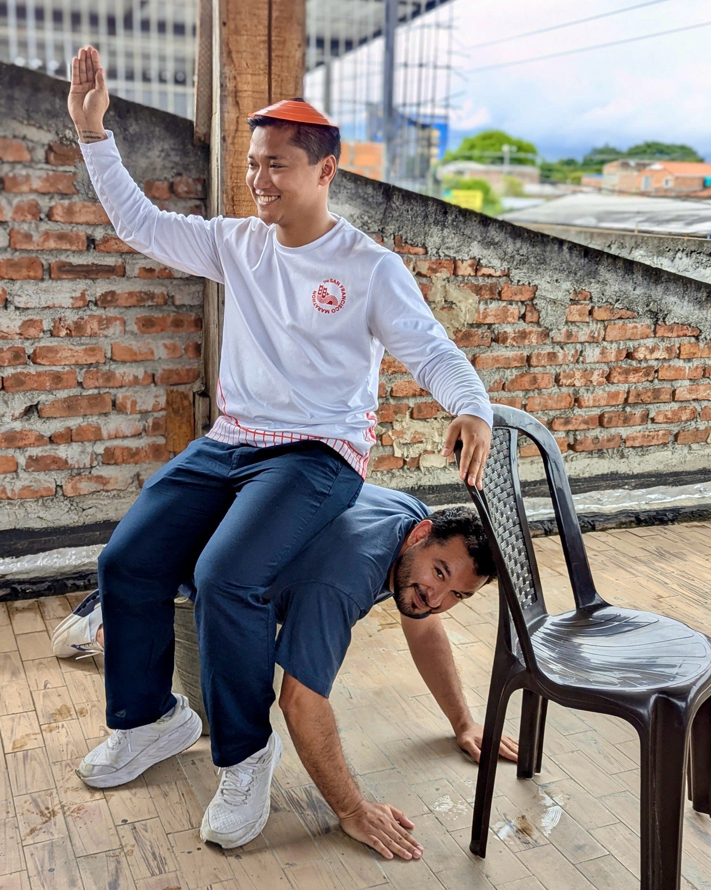 Colombia Day 2: The team started the morning with breakfast and had the chance to connect with a few members who had flown in earlier. From there, they attended a local church service, where they were excited to see a familiar pastor they had met the