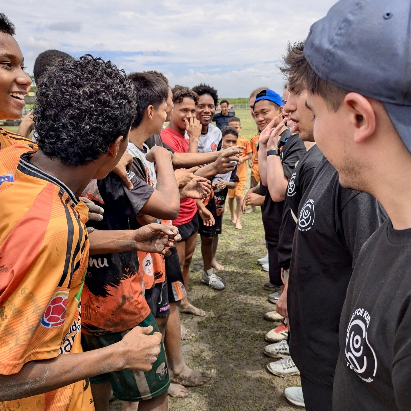 Colombia Day 4: The team started the day with a delicious breakfast of arepas and eggs. Their morning was spent at a soccer school in Palmira, where they met around 40 boys in the program. They enjoyed learning more about the kids and playing a varie
