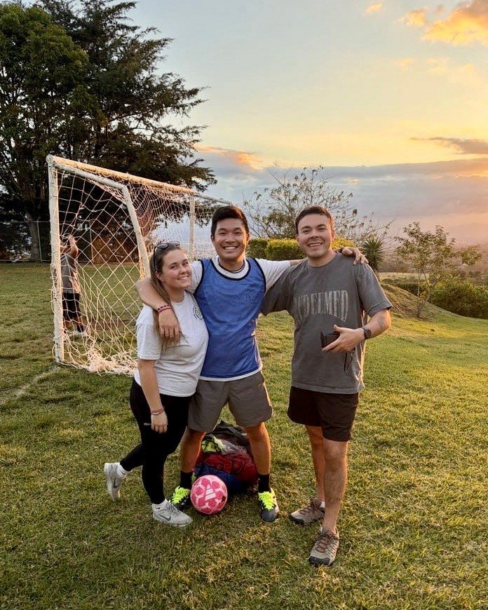 Costa Rica Day 5: The team continued our service project of painting one of the houses here at Roblealto and made some big progress! 🙌

The girls got to have some bonding time with the moms of the Bible home and baked cookies. 🍪

Some of the team w