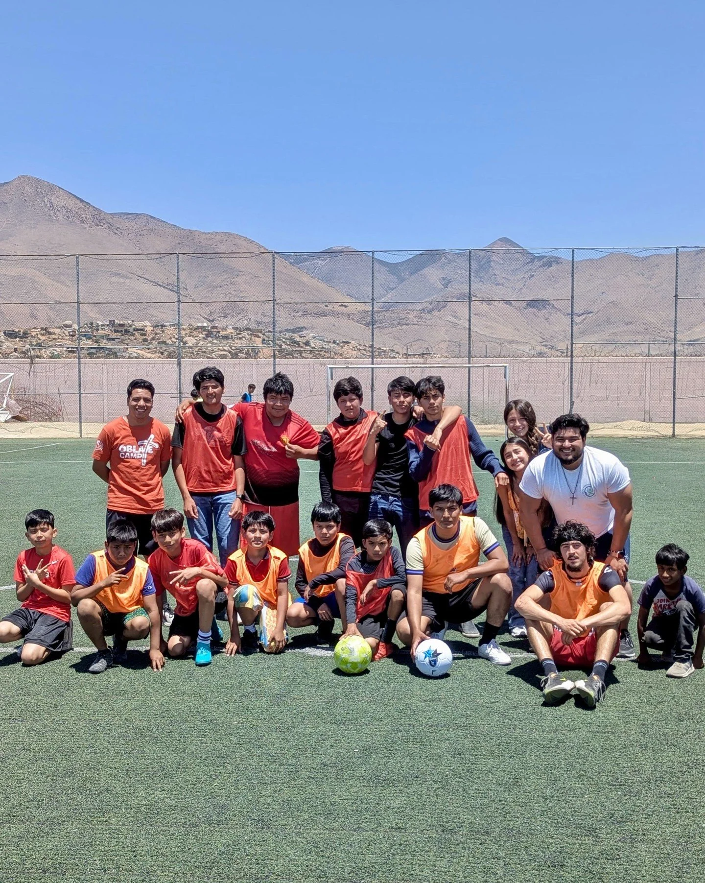 Tijuana Day 3: Our team was up early and warmed up our bodies by playing a game of ninja. We were quickly out the door and onto hosting activities at a local field for 70+ kids from the community! ⚽️ We hosted soccer, volleyball, relays, bracelet mak