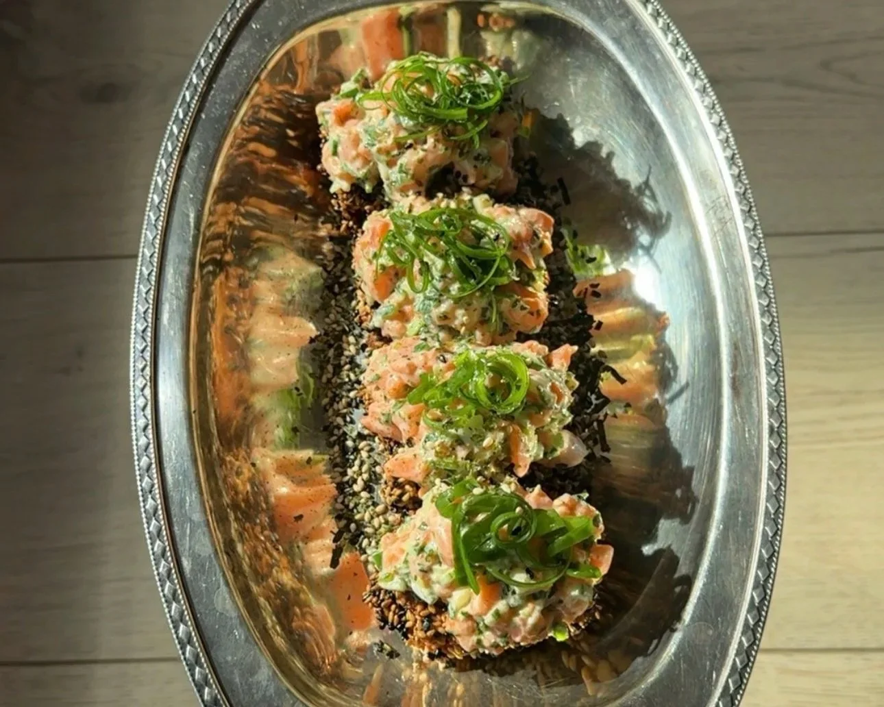 Spicy Salmon &amp; Sesame Rice Cakes