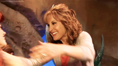 Jodi-Benson-and-Ariel-jodi-benson-37653038-400-225.gif