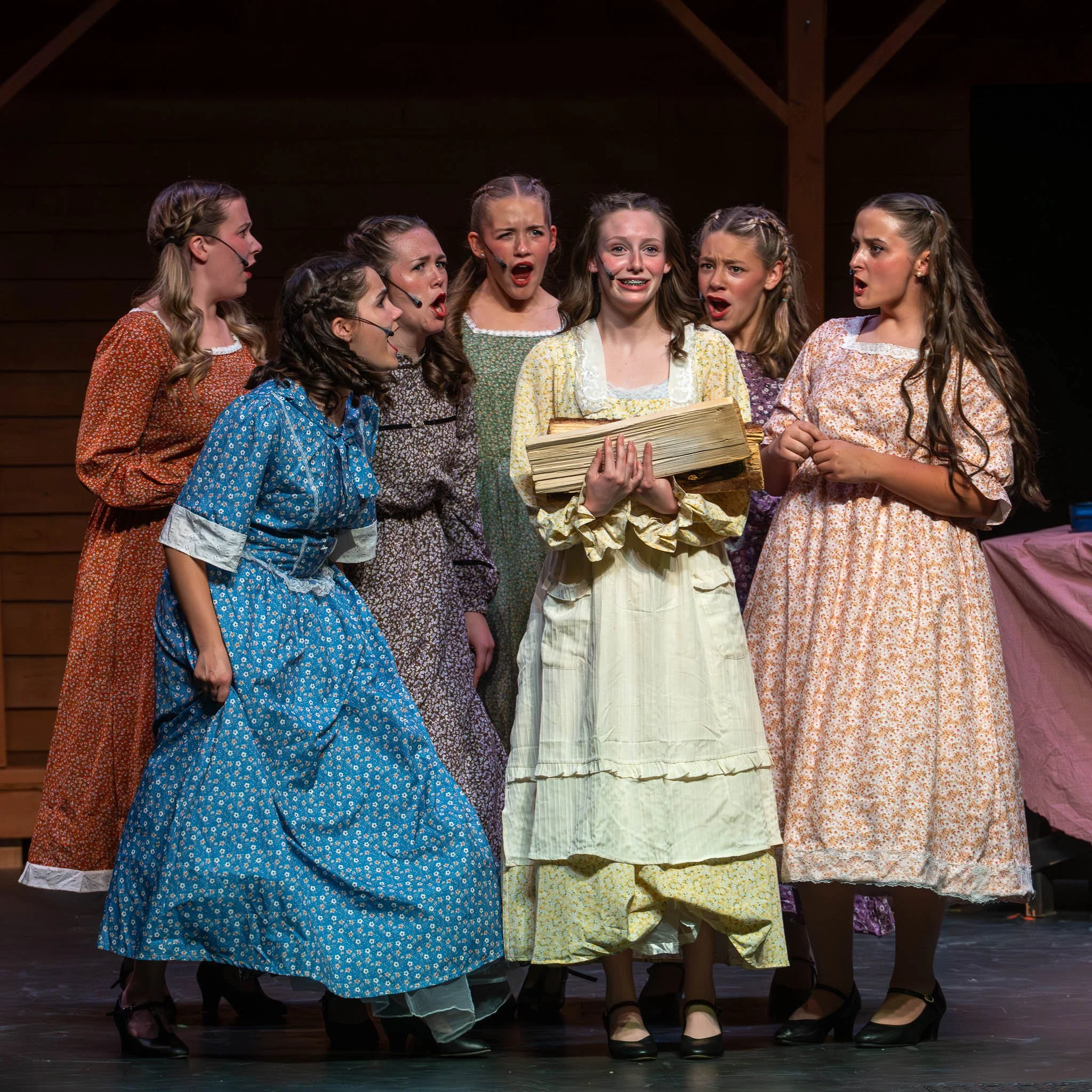 Web_0027_Encore_20250927_7Brides__dsc3047_0121.jpg