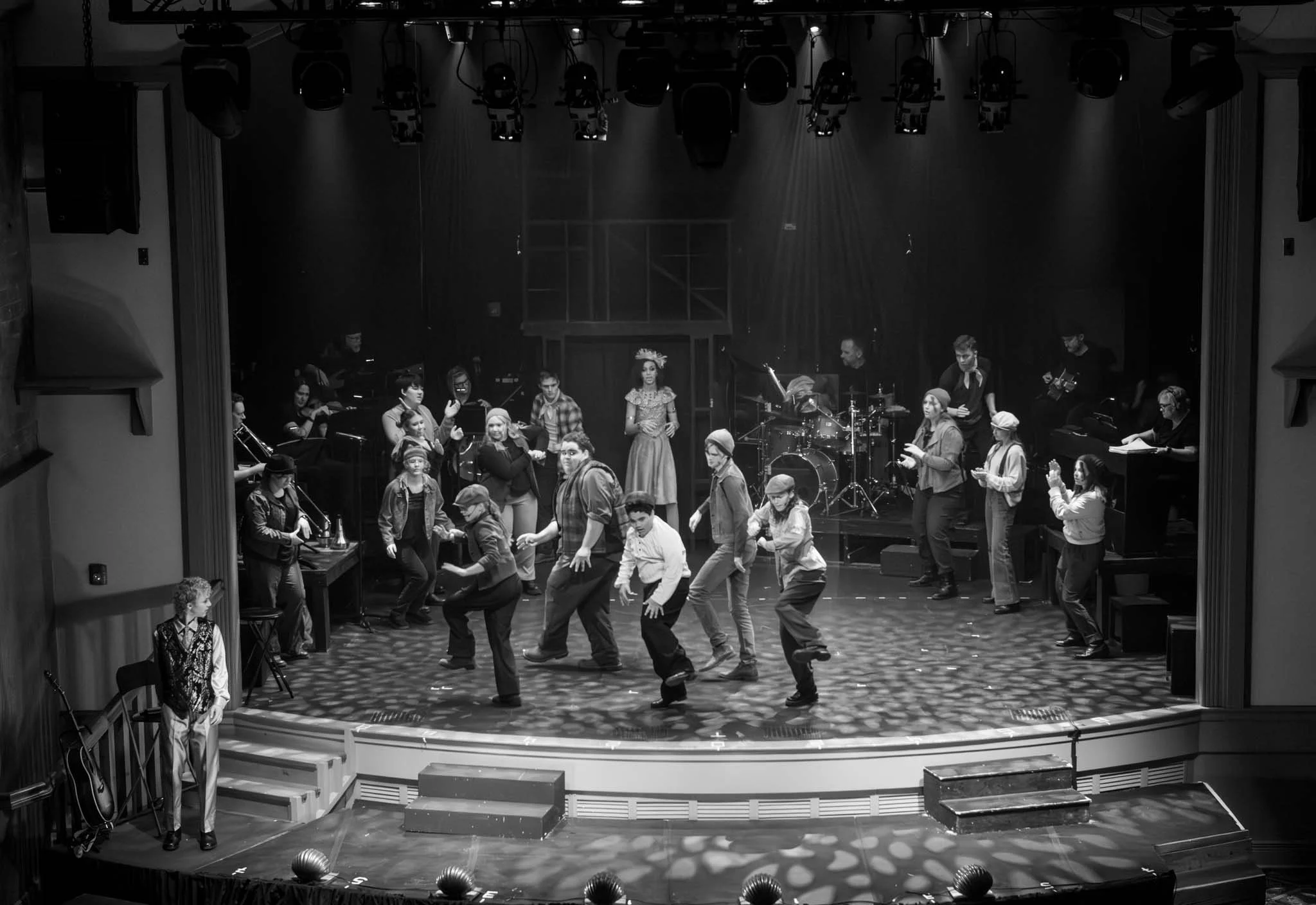 Web_0110_EncorePA_20240925_Hadestown1__DSC8750_2277-Enhanced-NR_bw.jpg