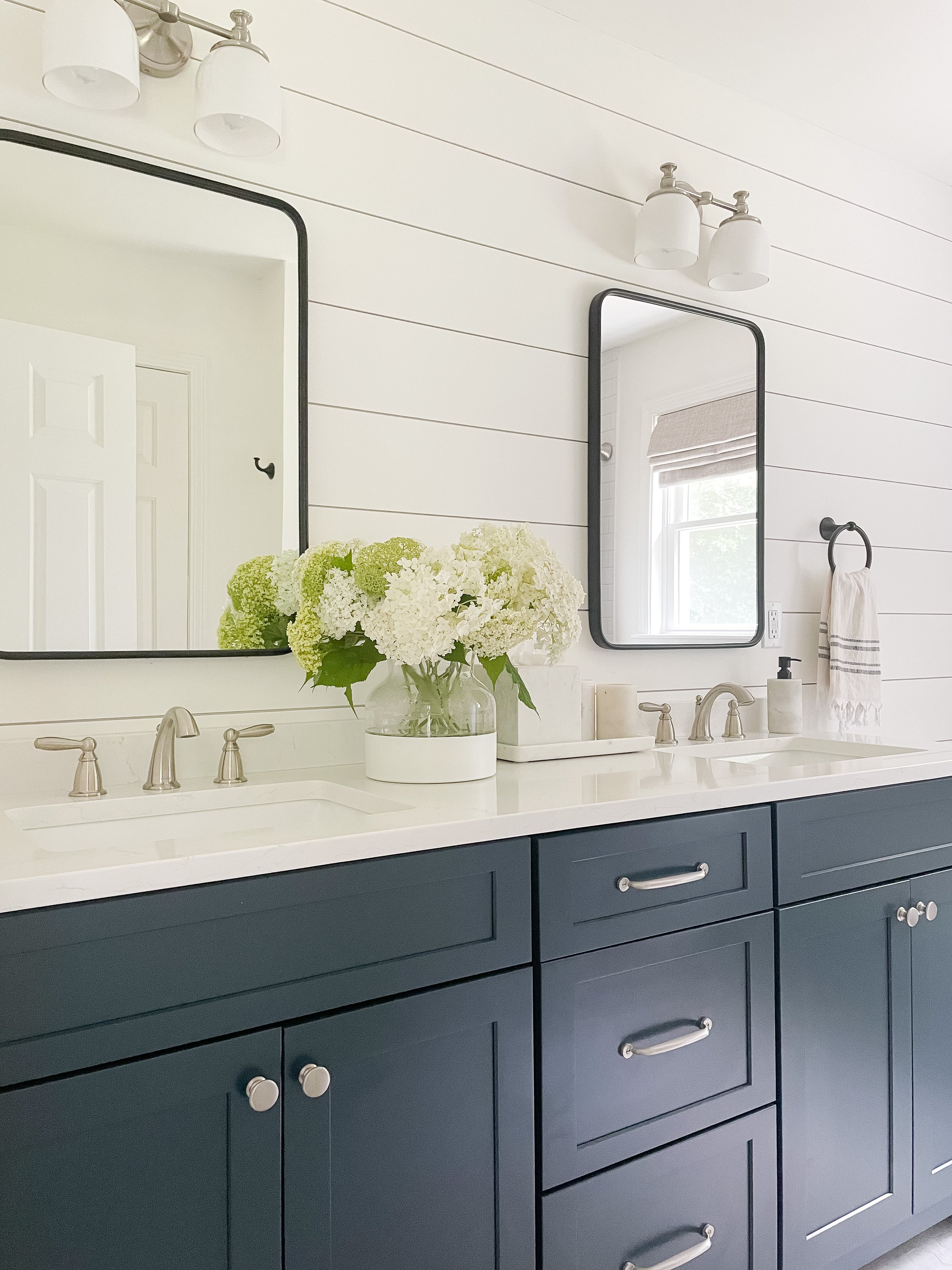 Mixing Metal Finishes in the Bathroom