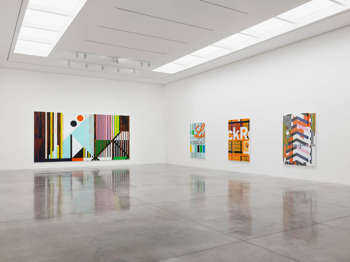 SARAH MORRIS: SNOW LEOPARDS AND SKYSCRAPERS