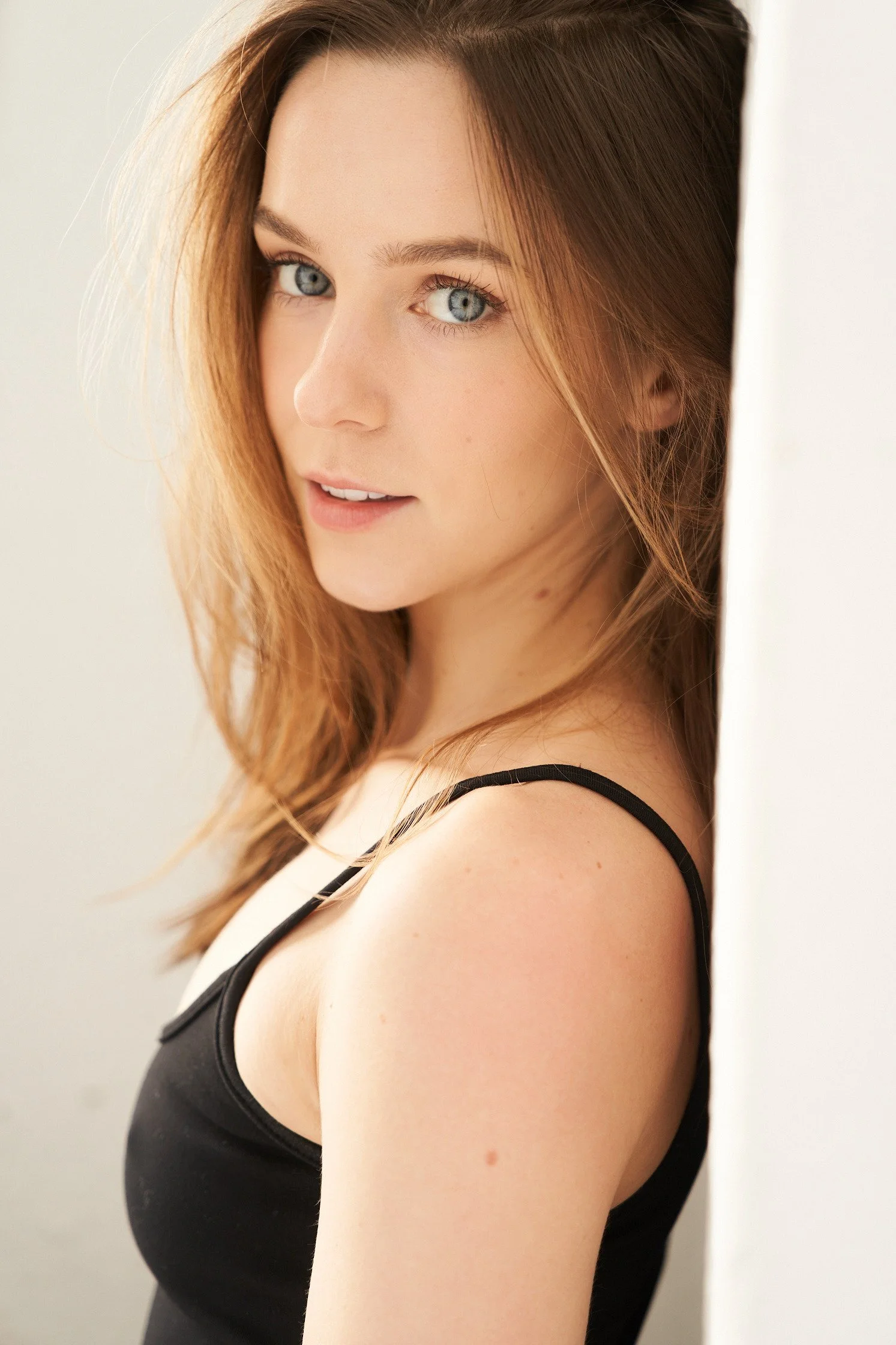 Jen Parker Davis - Headshot 3.jpg