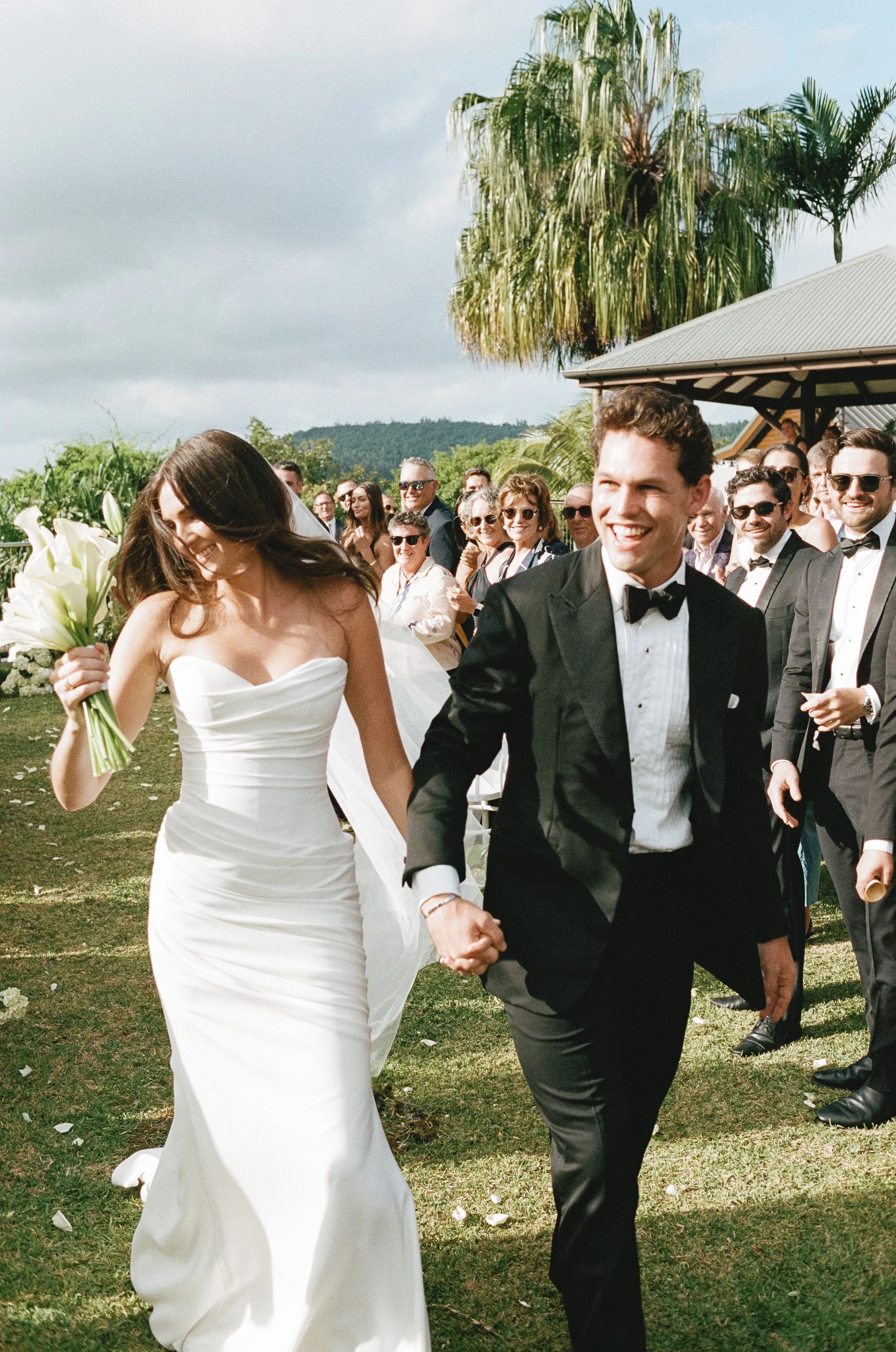 160526-film-Meg-Jack-Hamilton-Island-wedding-photographer-oliver-hartley-60.jpg