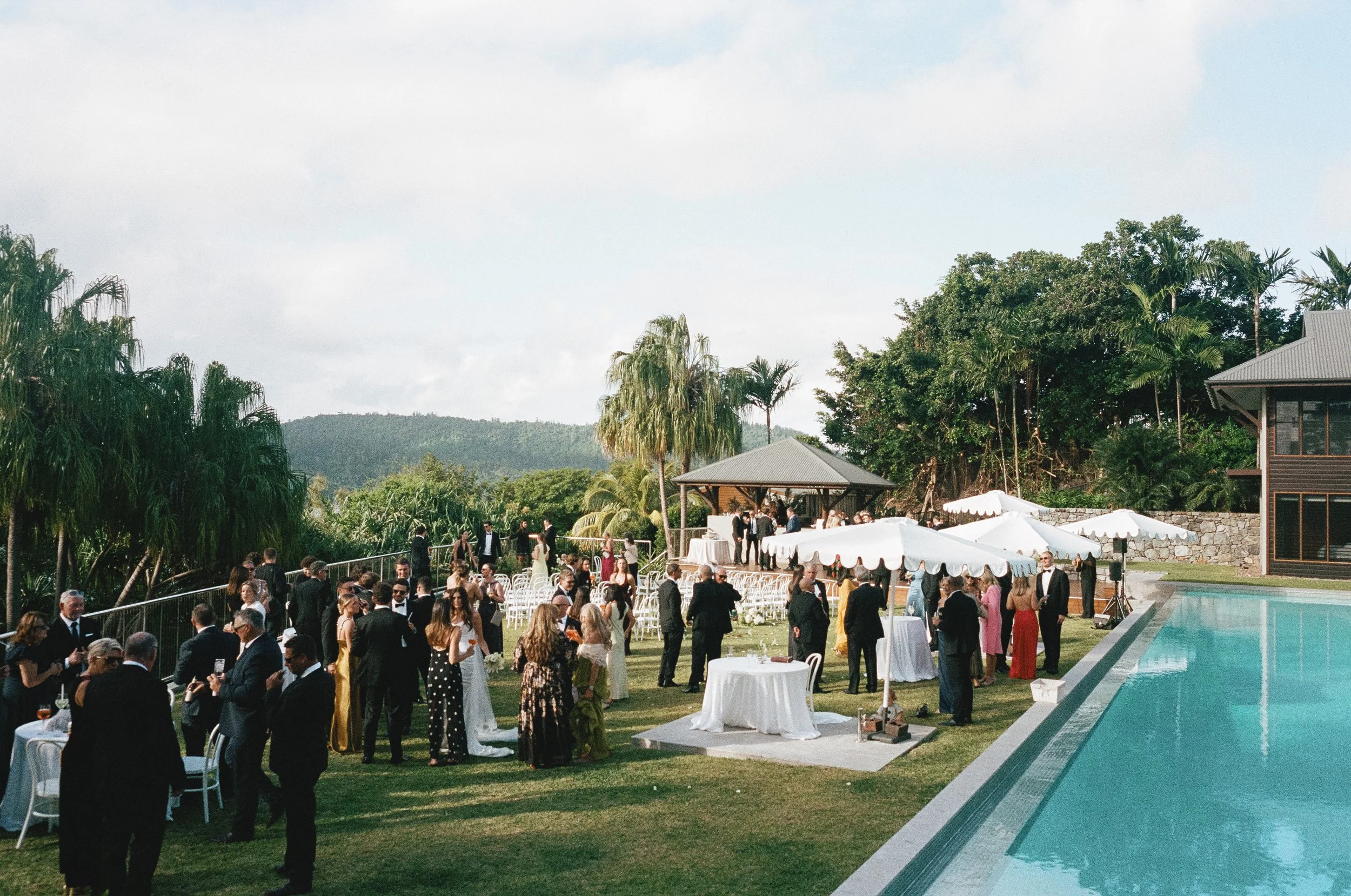 160526-film-Meg-Jack-Hamilton-Island-wedding-photographer-oliver-hartley-82.jpg