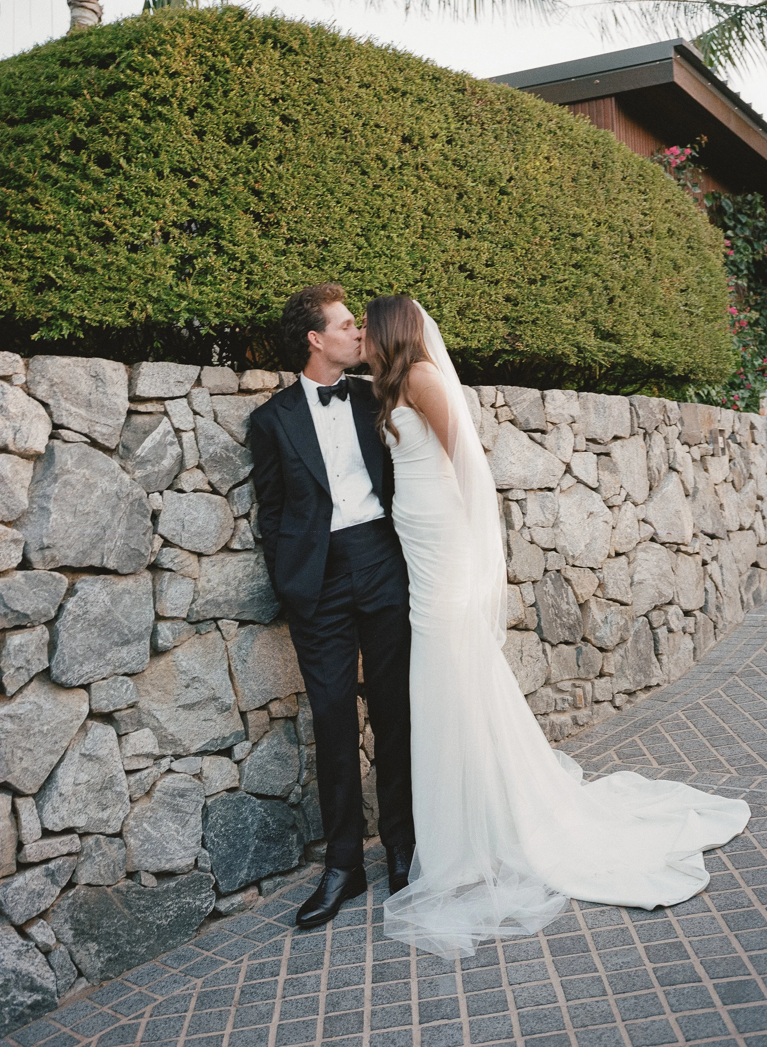 160526-film-Meg-Jack-Hamilton-Island-wedding-photographer-oliver-hartley-97.jpg