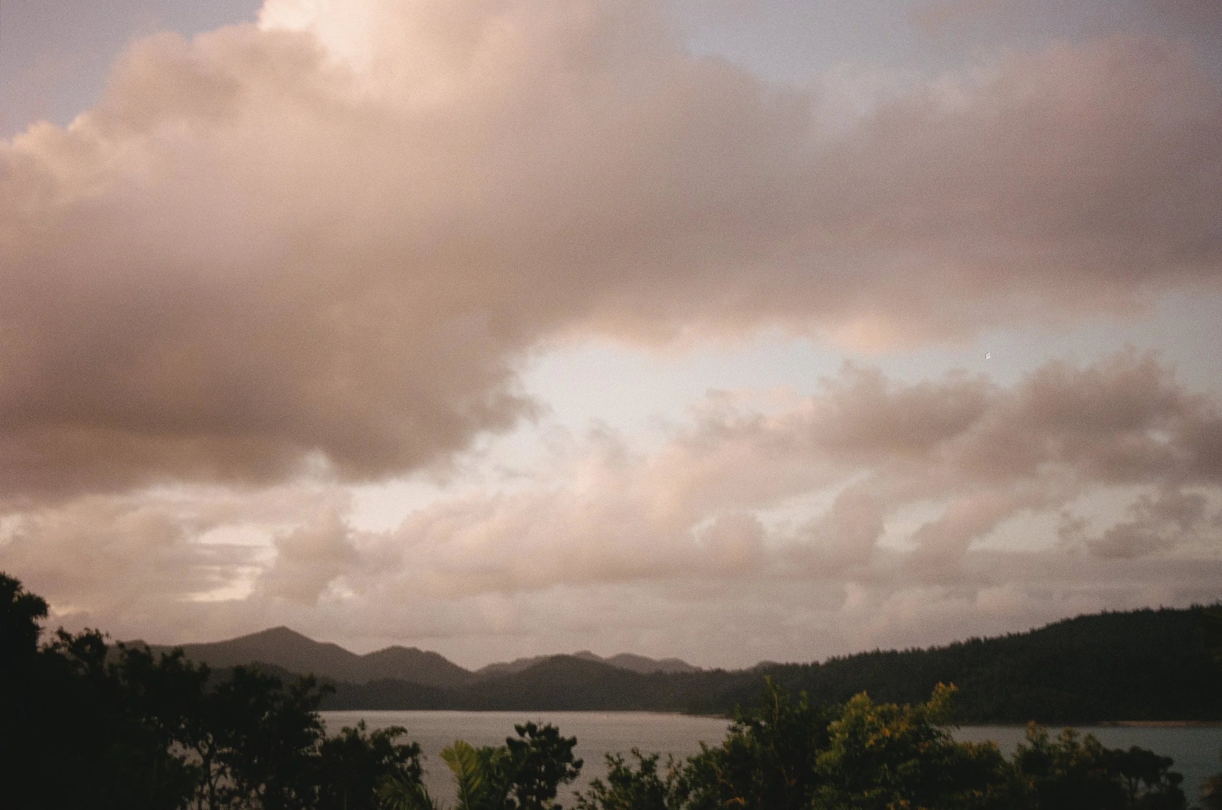 160526-film-Meg-Jack-Hamilton-Island-wedding-photographer-oliver-hartley-123.jpg