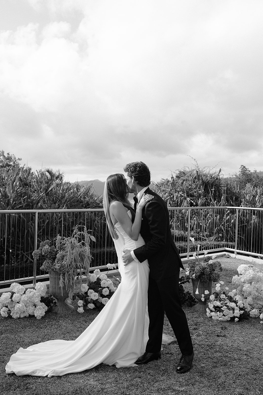 160526-Meg-Jack-Hamilton-Island-wedding-photographer-oliver-hartley-410.jpg