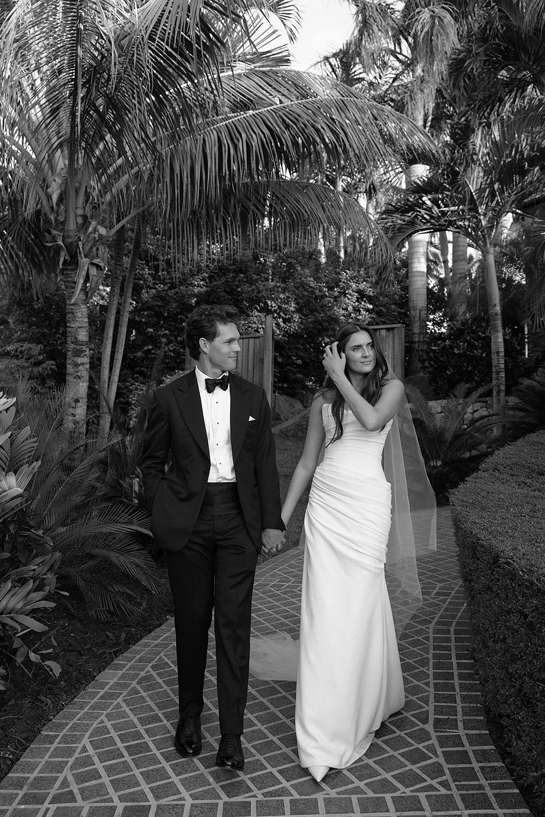 160526-Meg-Jack-Hamilton-Island-wedding-photographer-oliver-hartley-606.jpg