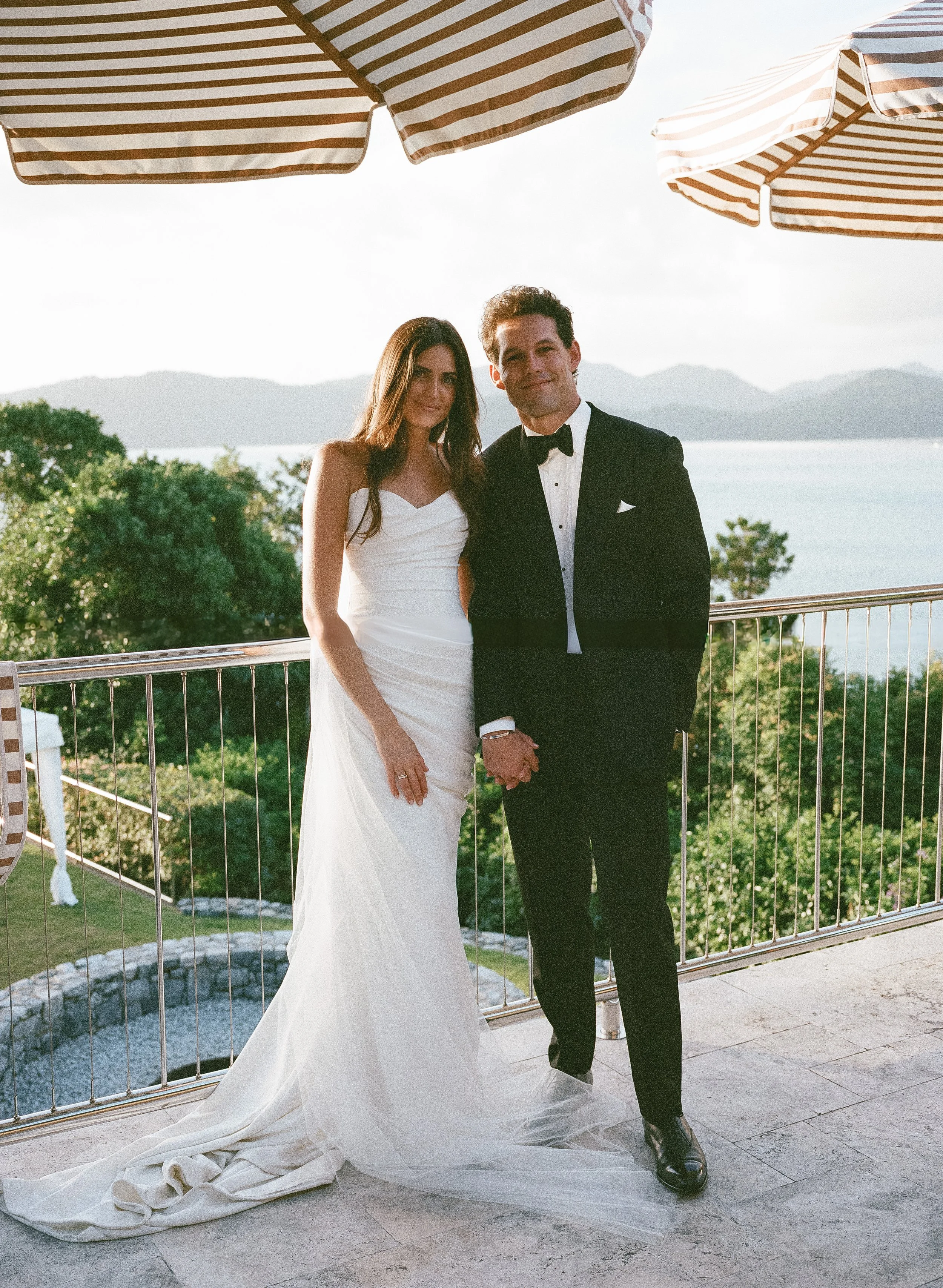 160526-film-Meg-Jack-Hamilton-Island-wedding-photographer-oliver-hartley-102.jpg