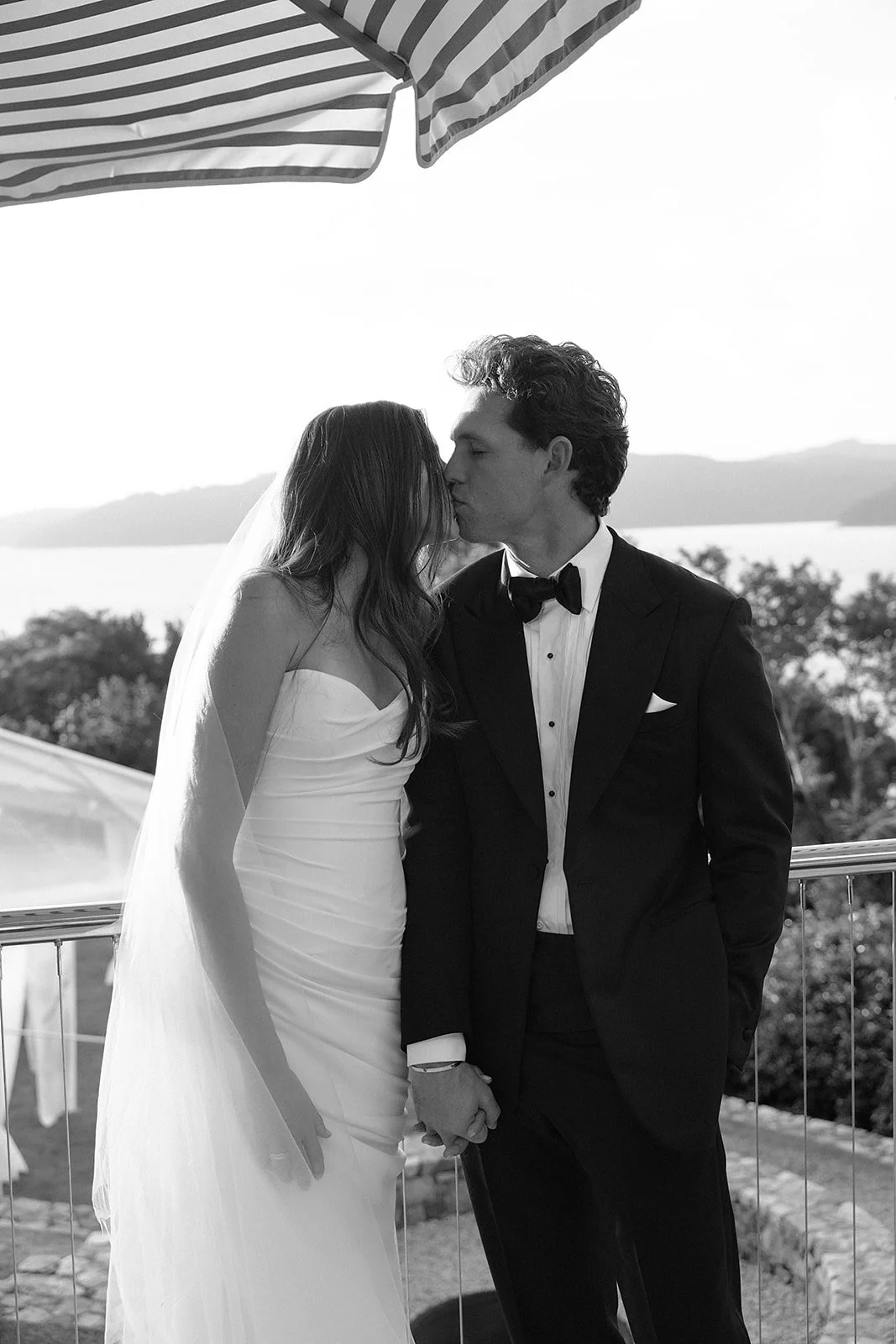 160526-Meg-Jack-Hamilton-Island-wedding-photographer-oliver-hartley-592.jpg