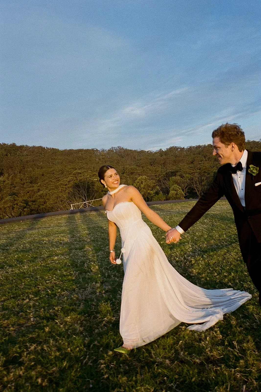 260925-film-Claudia-Tom-budgong-kangaroo-valley-wedding-photographer-oliver-hartley-68.jpg