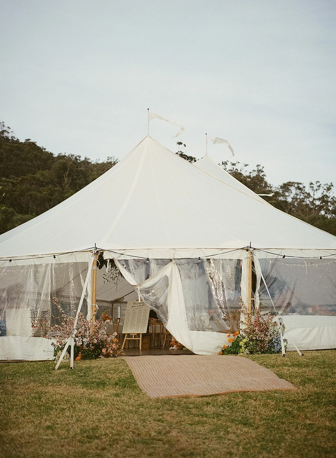 260925-film-Claudia-Tom-budgong-kangaroo-valley-wedding-photographer-oliver-hartley-76.jpg