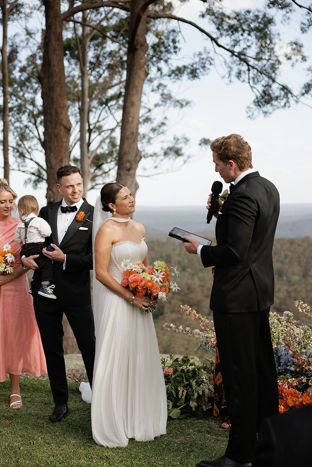 260925-Claudia-Tom-budgong-kangaroo-valley-wedding-photographer-oliver-hartley-56.jpg