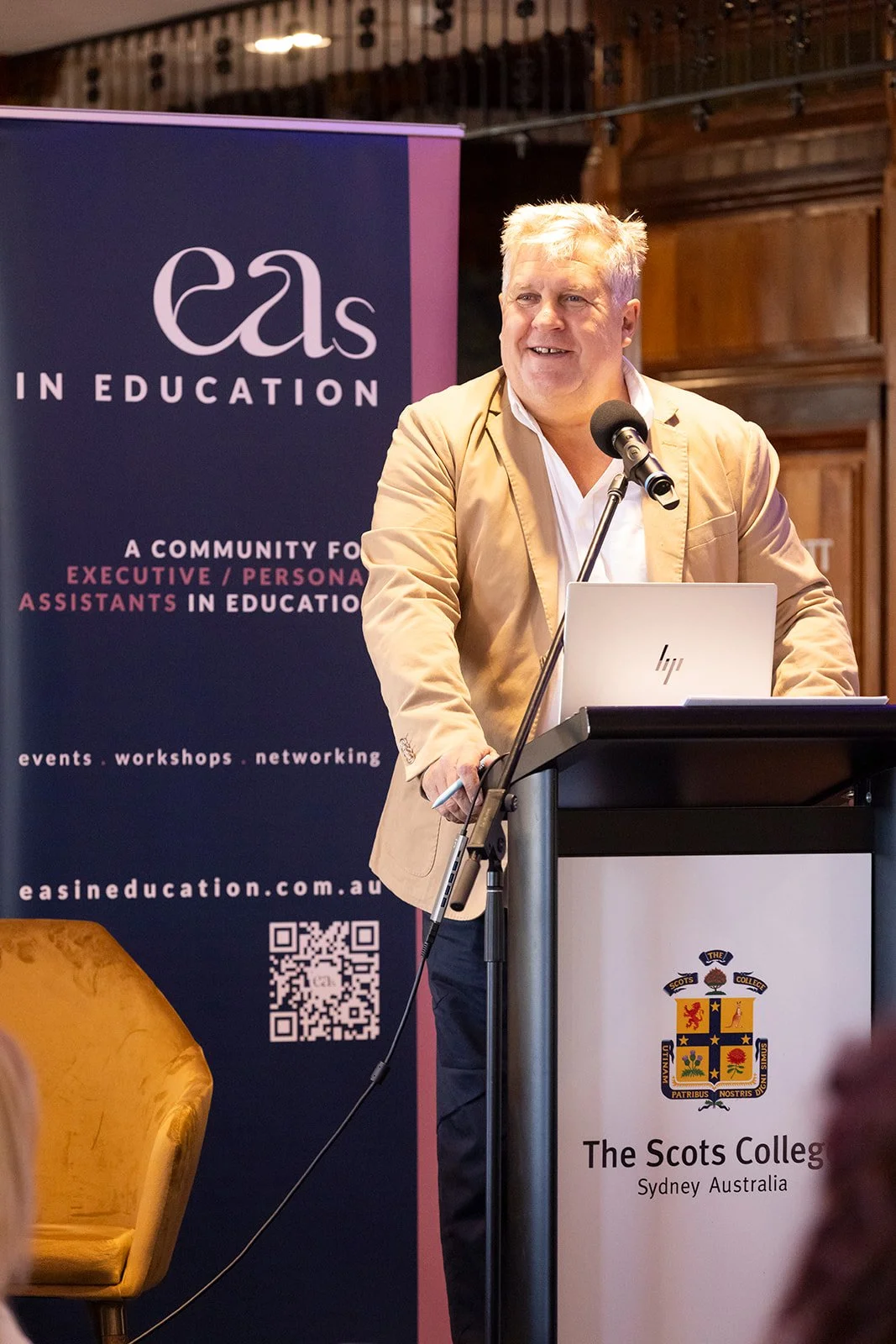 Dr Steven Middleton