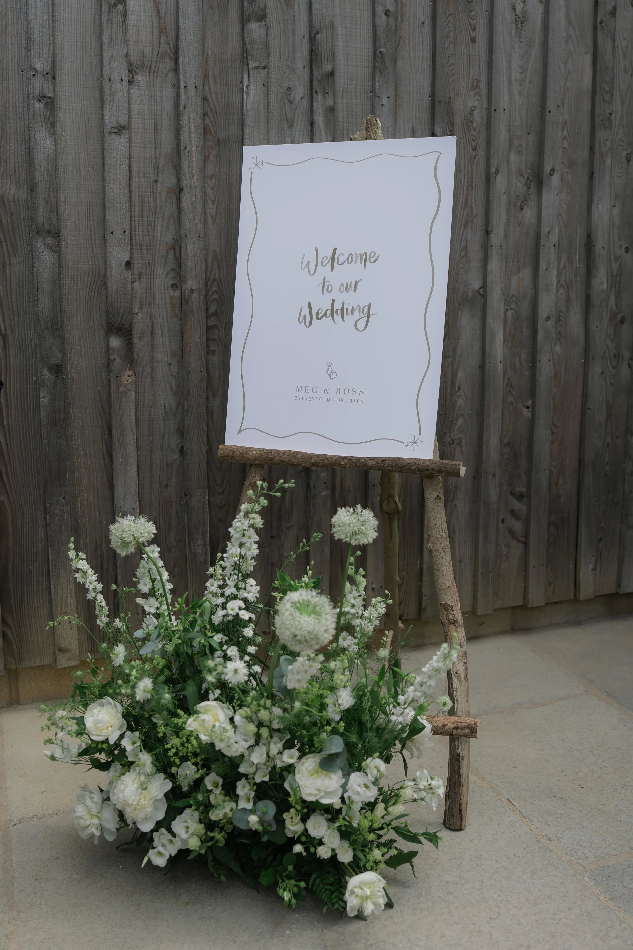 Old Gore Barn Cotswolds Wedding Welcome Sign Trix Creative Handwritten