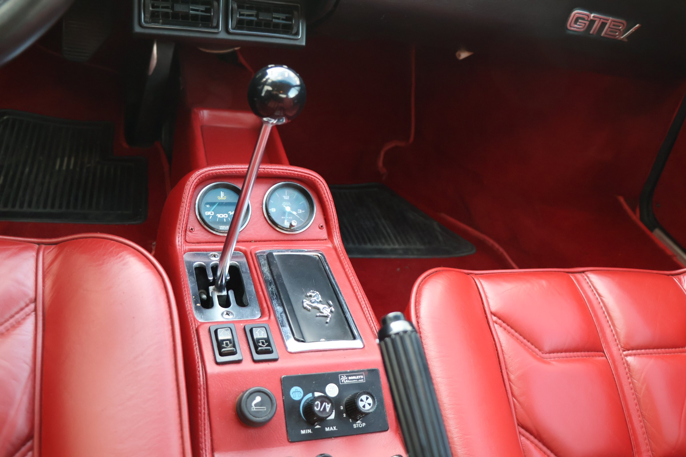 Ferrari 308 GTBi (13).JPG