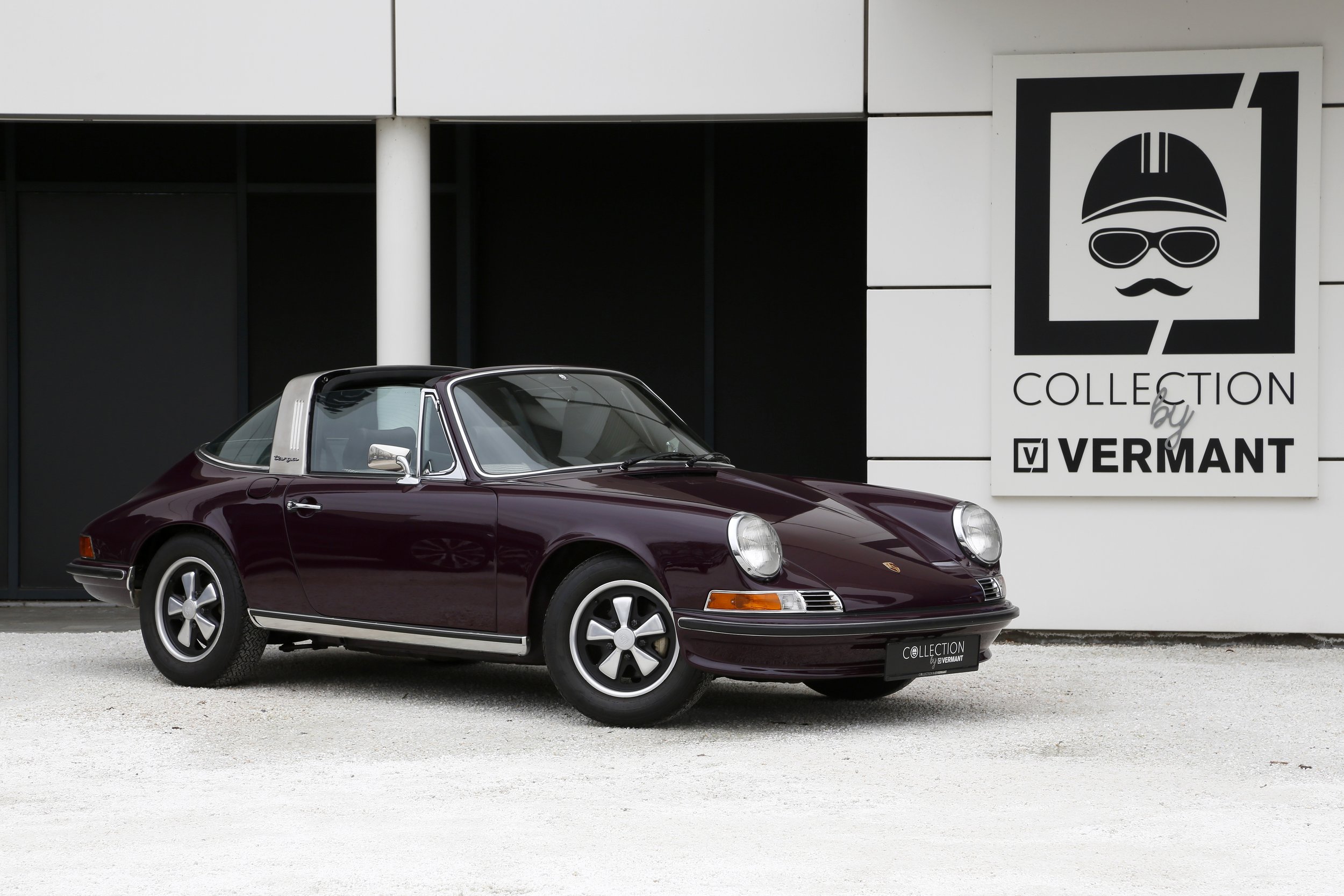 Porsche 911 2.4E Sportomatic Olklappe Targa (1).JPG